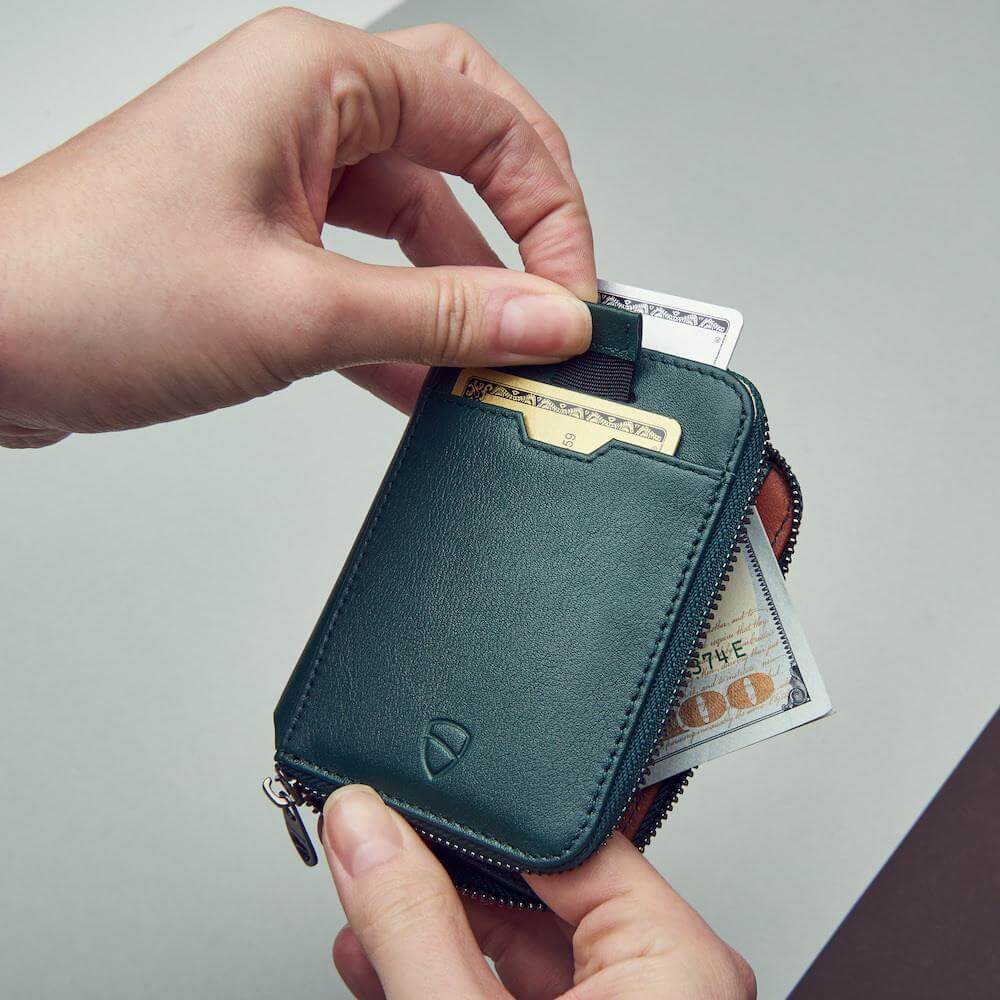 NOTTING HILL Zipper Wallet made from premium Italian leather, featuring a YKK zipper and RFID-blocking technology, available in multiple colors.