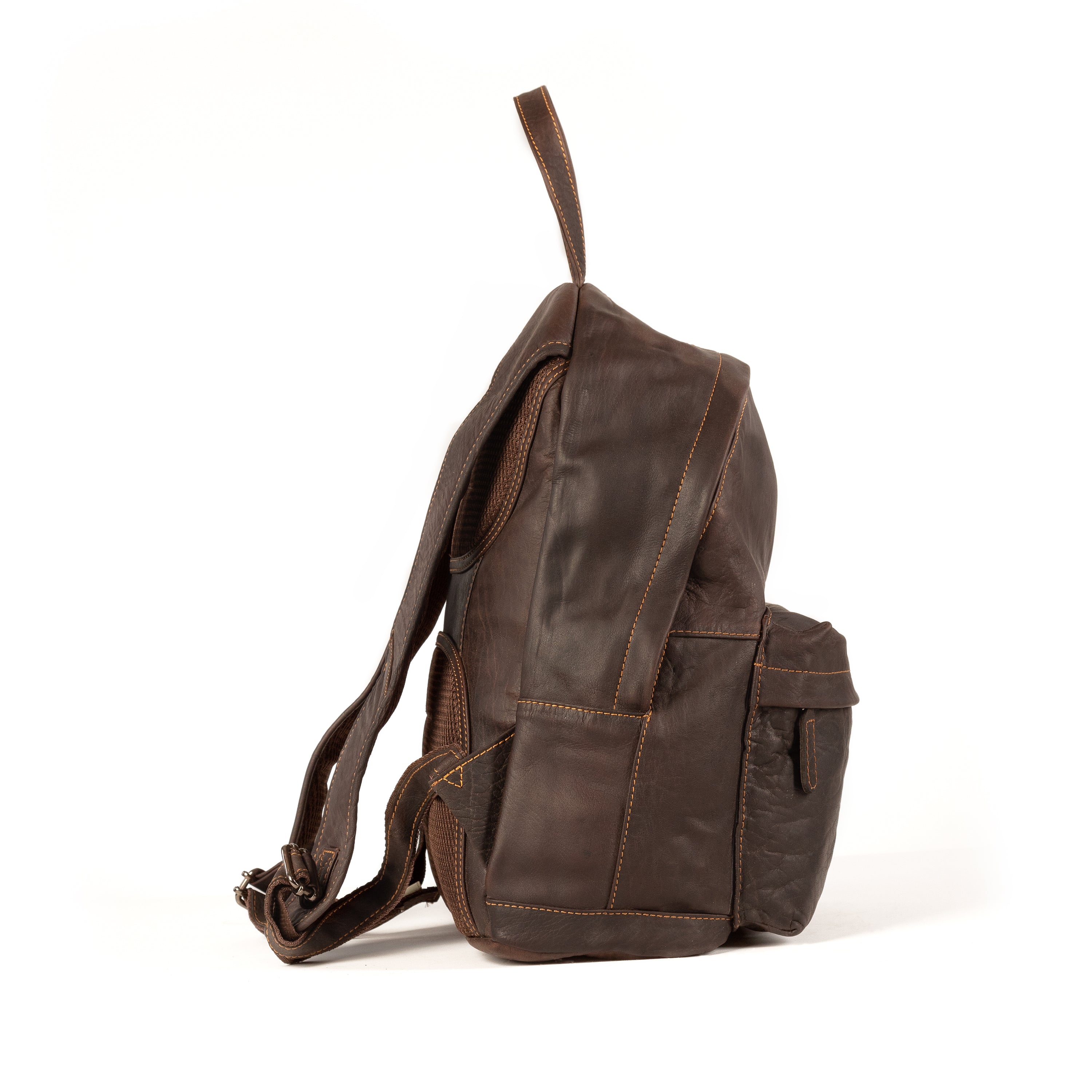 Adrian - Backpack made of high-quality genuine leather, featuring multiple zippered compartments and a stylish vintage design.