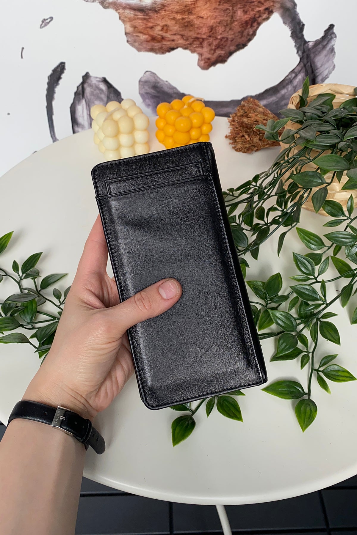 Boston Genuine Leather Wallet featuring a phone socket and multiple compartments in a stylish design.
