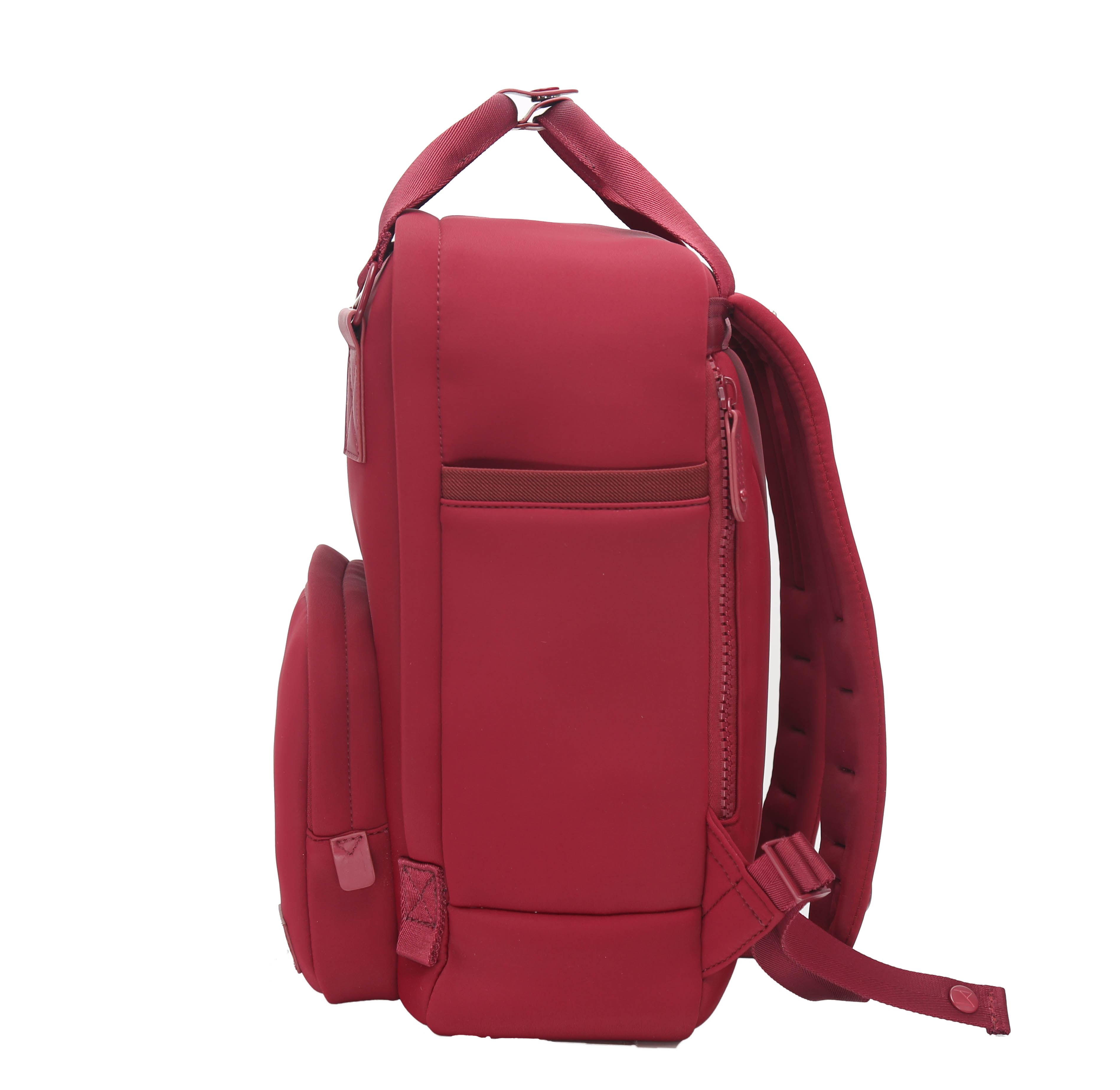 Cama (M) Neoprene ELITE Bordeaux carryall bag with stylish design and multiple pockets.