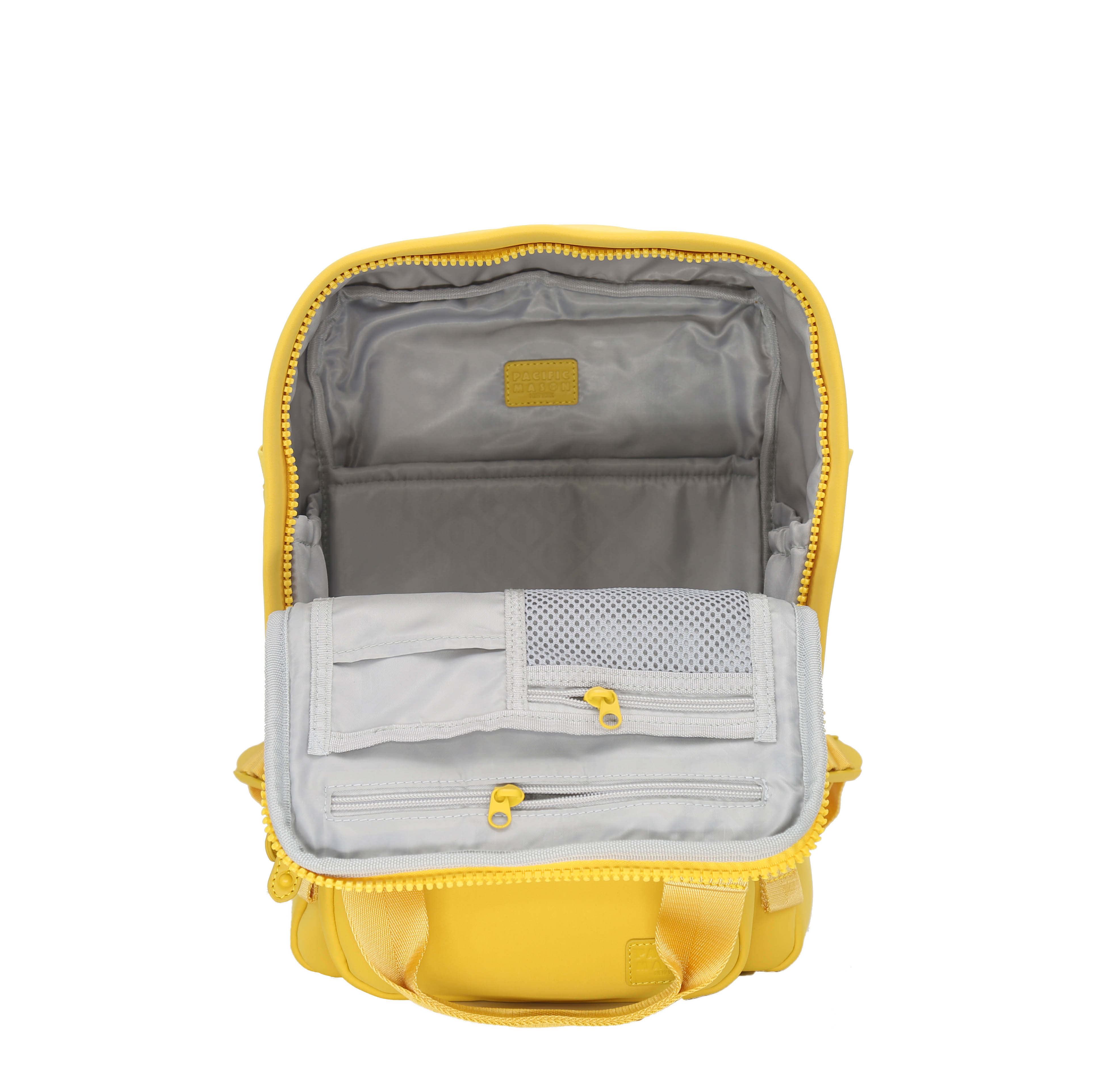 Cama (M) Neoprene ELITE Spicy Mustard carryall bag with stylish design and multiple pockets.