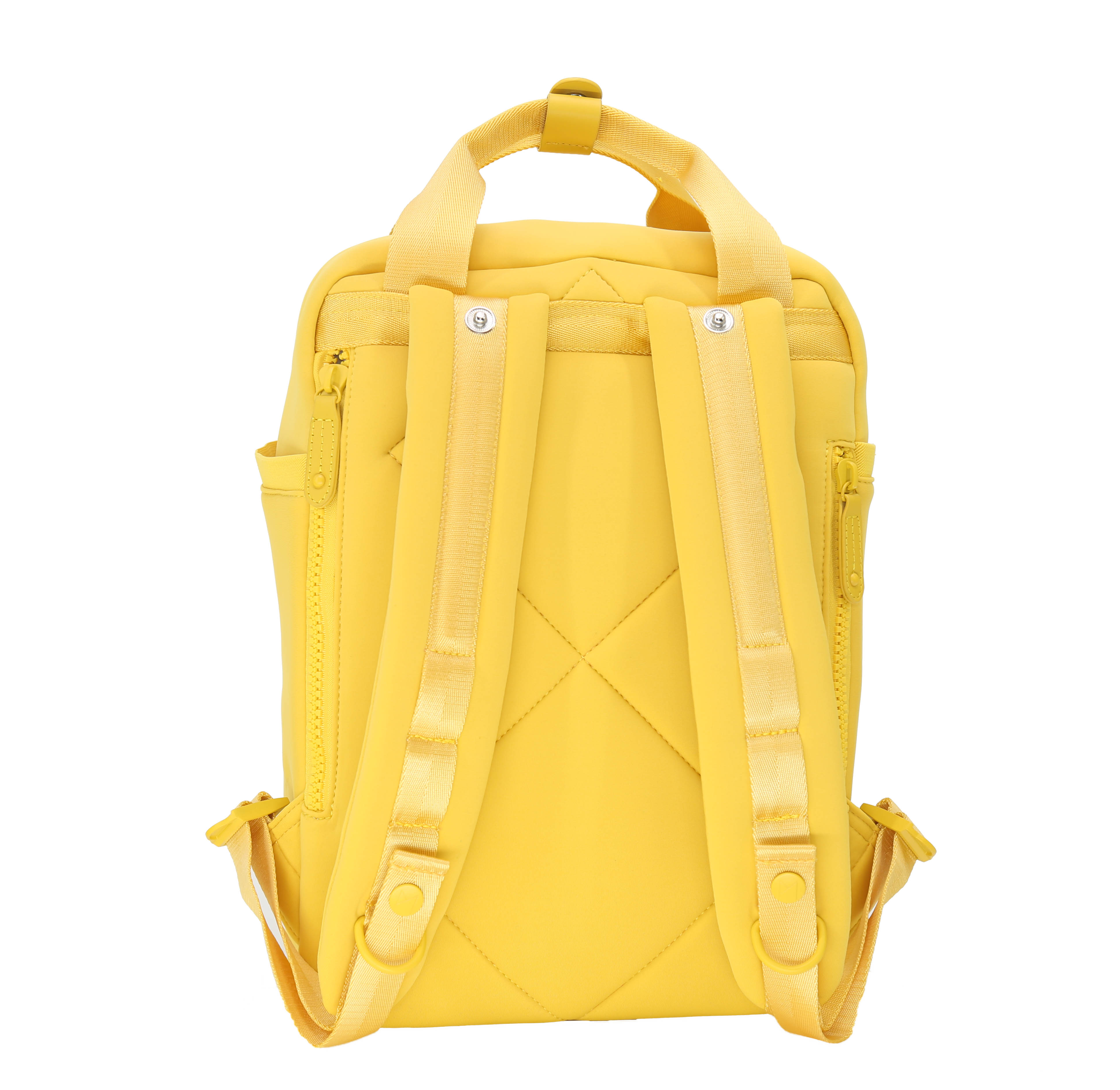 Cama (M) Neoprene ELITE Spicy Mustard carryall bag with stylish design and multiple pockets.