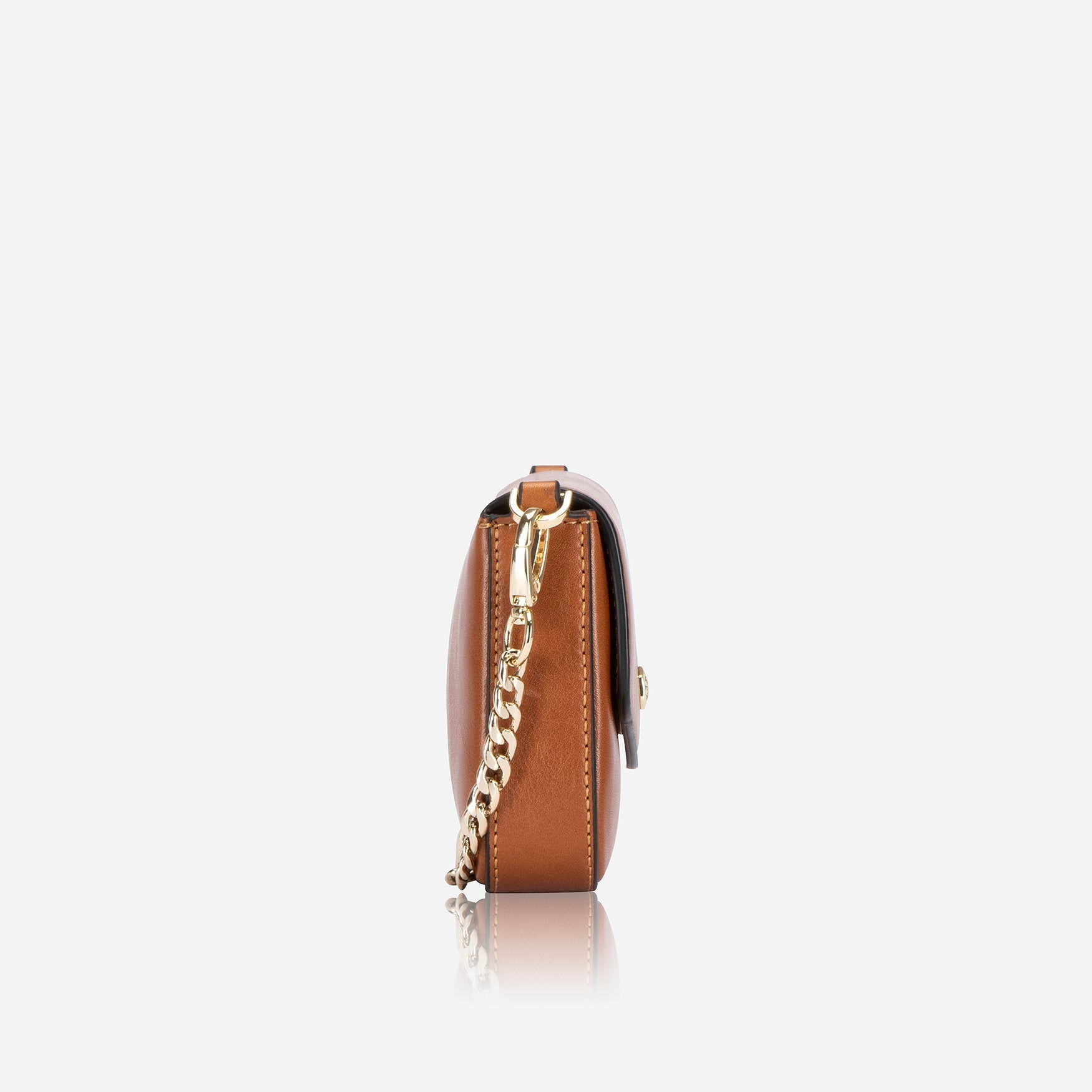 Elegant tan clutch bag with interchangeable chain shoulder strap, perfect for any occasion.
