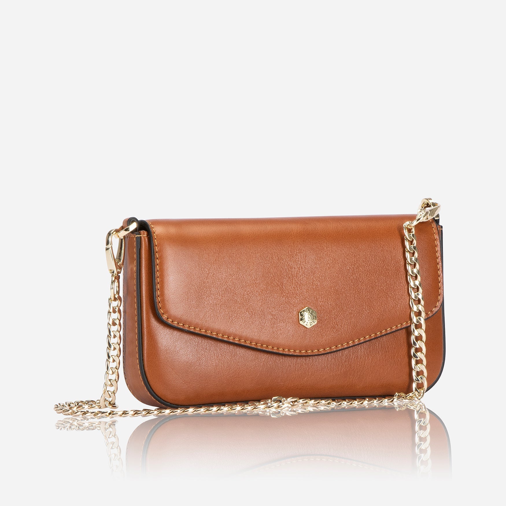 Elegant tan clutch bag with interchangeable chain shoulder strap, perfect for any occasion.