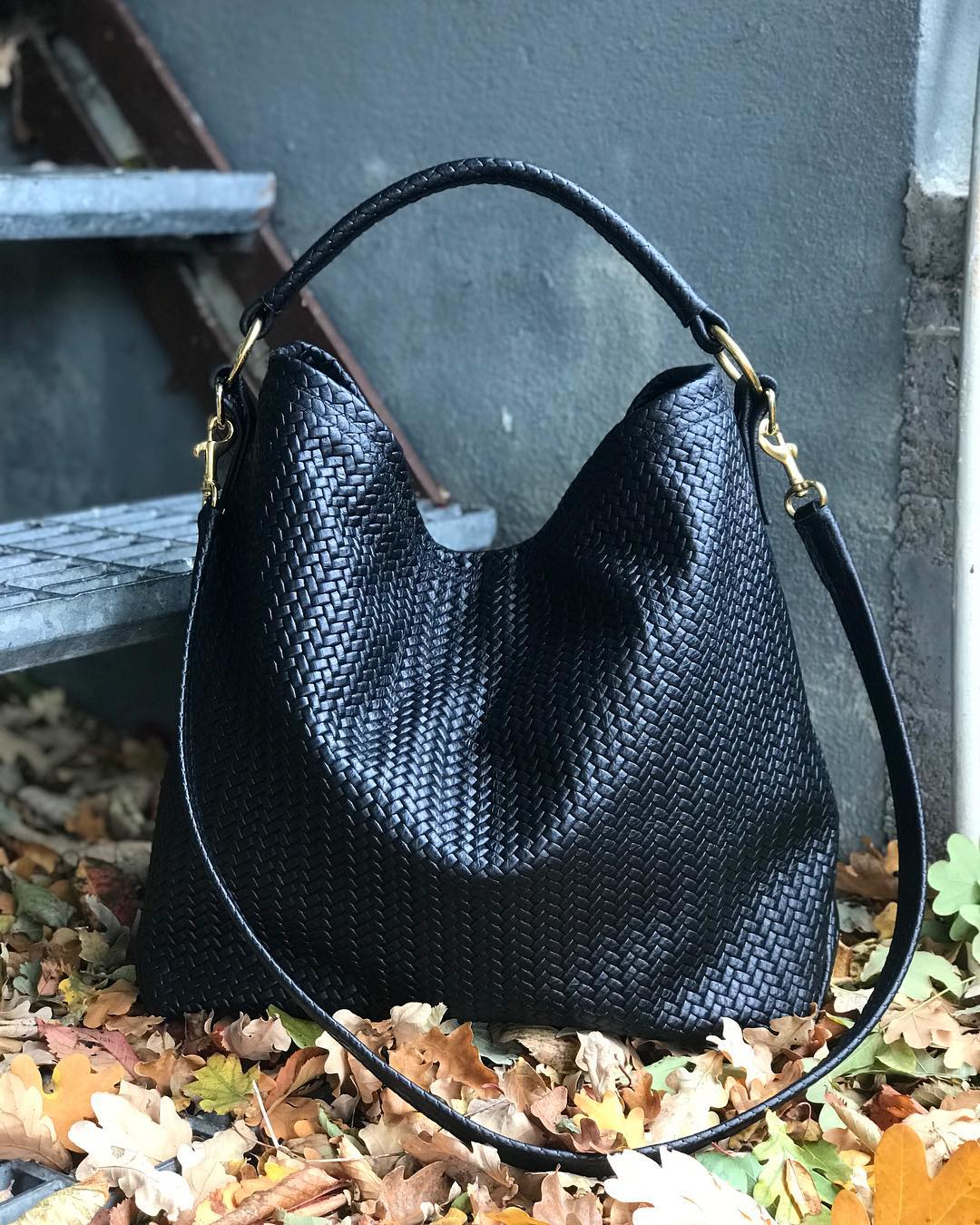 Handmade Woven Original Leather Bag in Blue, showcasing intricate weaving and a stylish design with a top handle and detachable shoulder strap.