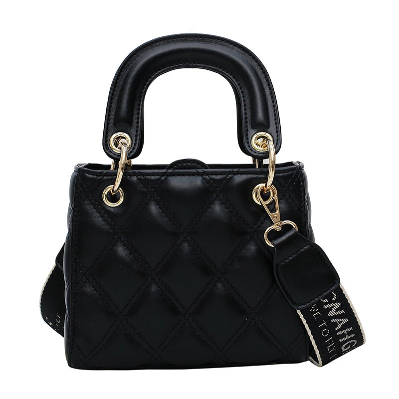 High Quality Fashion Solid Color Small Square Bag in solid color with diamond chain detail, showcasing its compact design and stylish appearance.