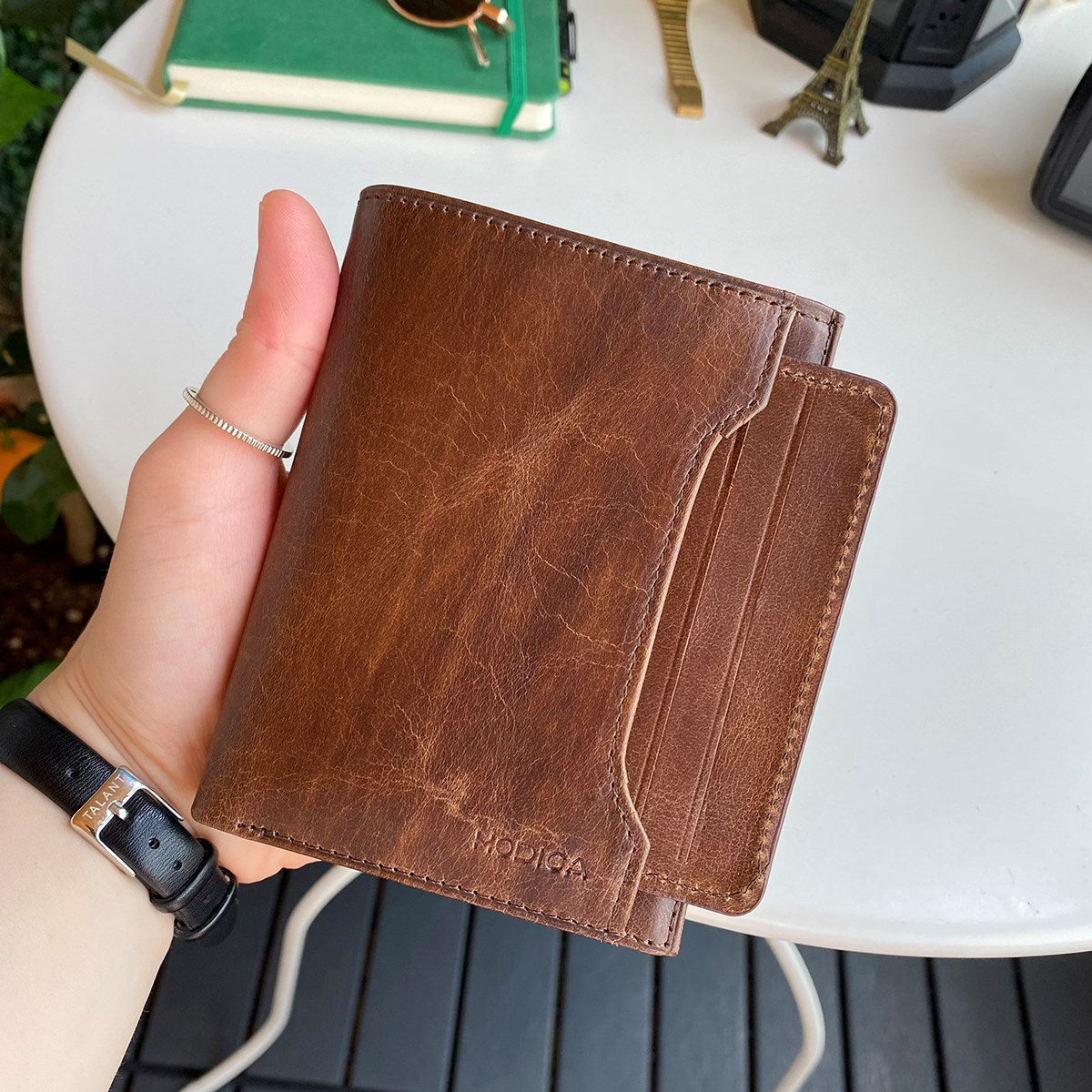 Oregon Genuine Leather Wallet featuring a removable card holder, showcasing its elegant design and multiple compartments.