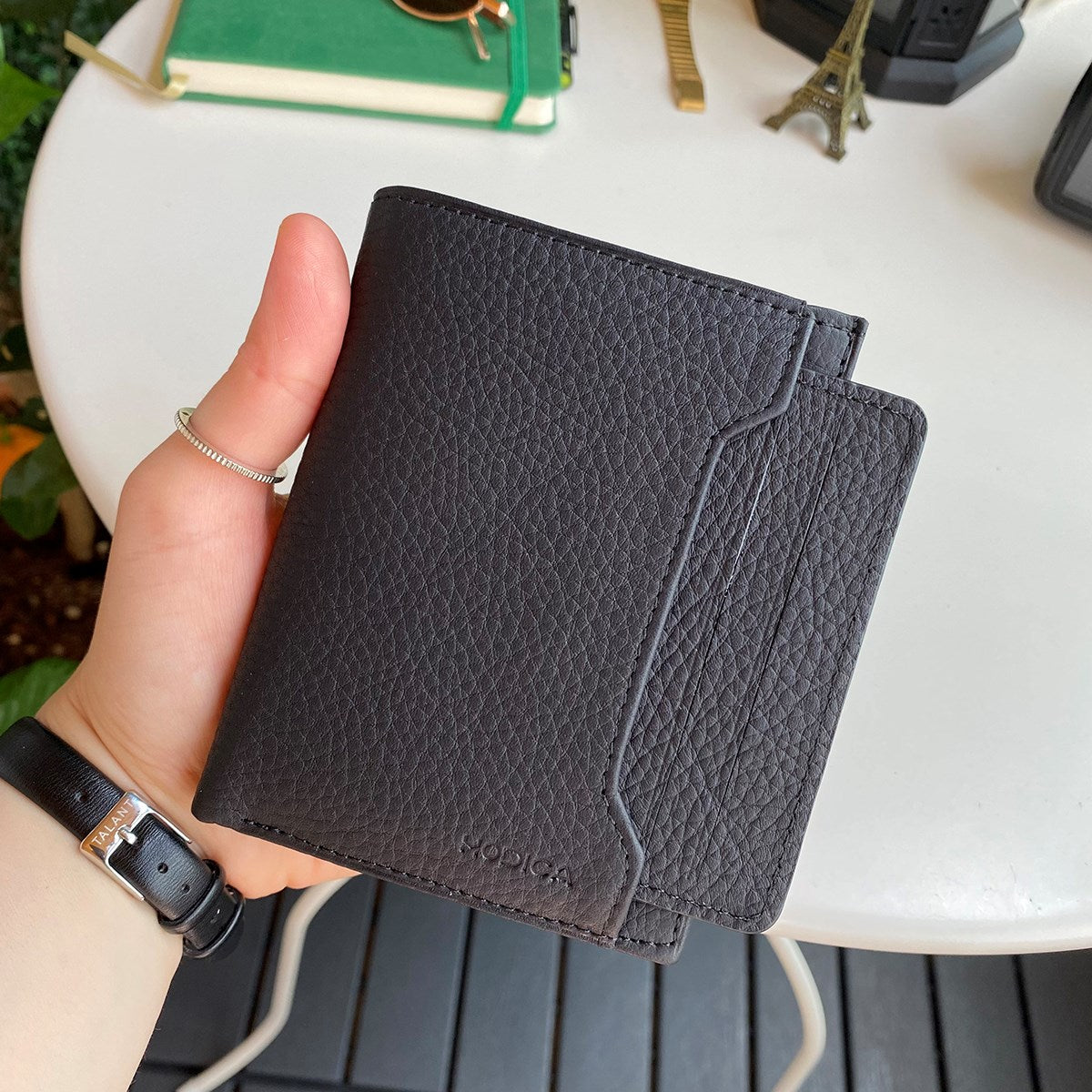 Oregon Genuine Leather Wallet featuring a removable card holder, showcasing its elegant design and multiple compartments.