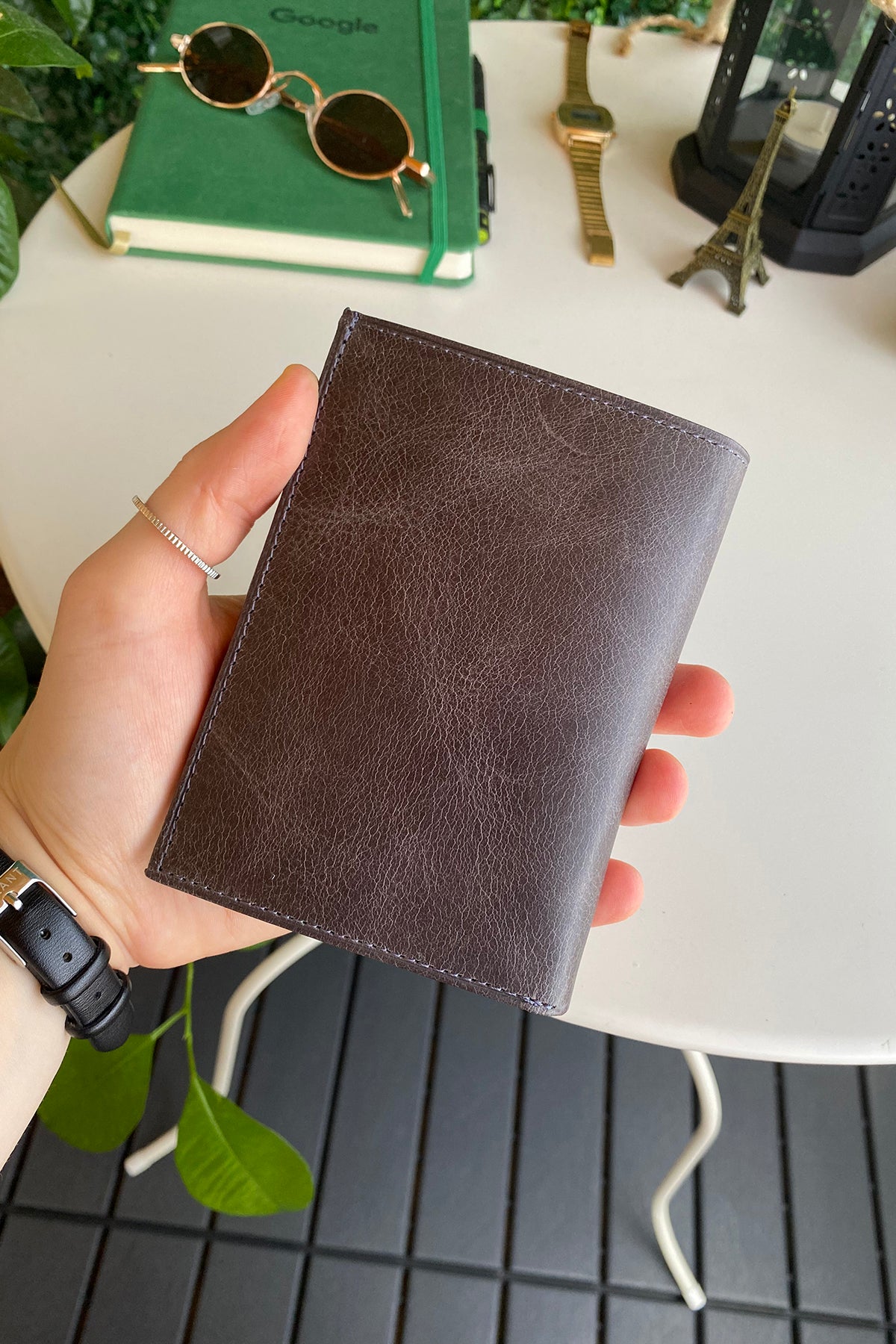 Oregon Genuine Leather Wallet featuring a removable card holder, showcasing its elegant design and multiple compartments.
