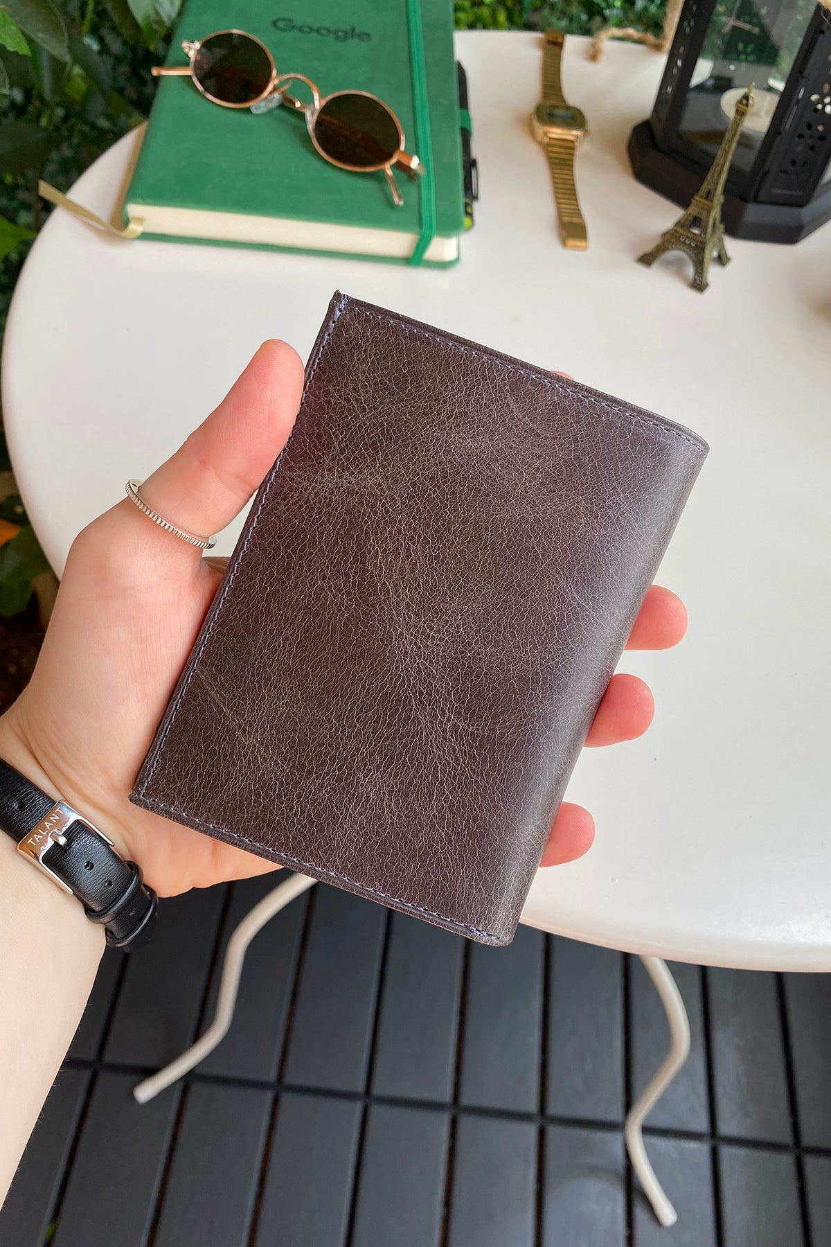 Oregon Genuine Leather Wallet featuring a removable card holder, showcasing its elegant design and multiple compartments.
