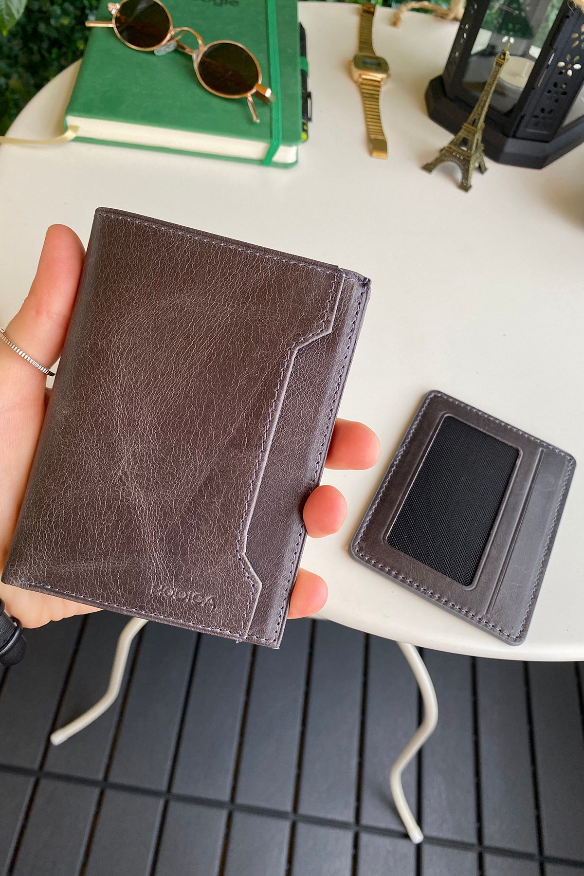 Oregon Genuine Leather Wallet featuring a removable card holder, showcasing its elegant design and multiple compartments.