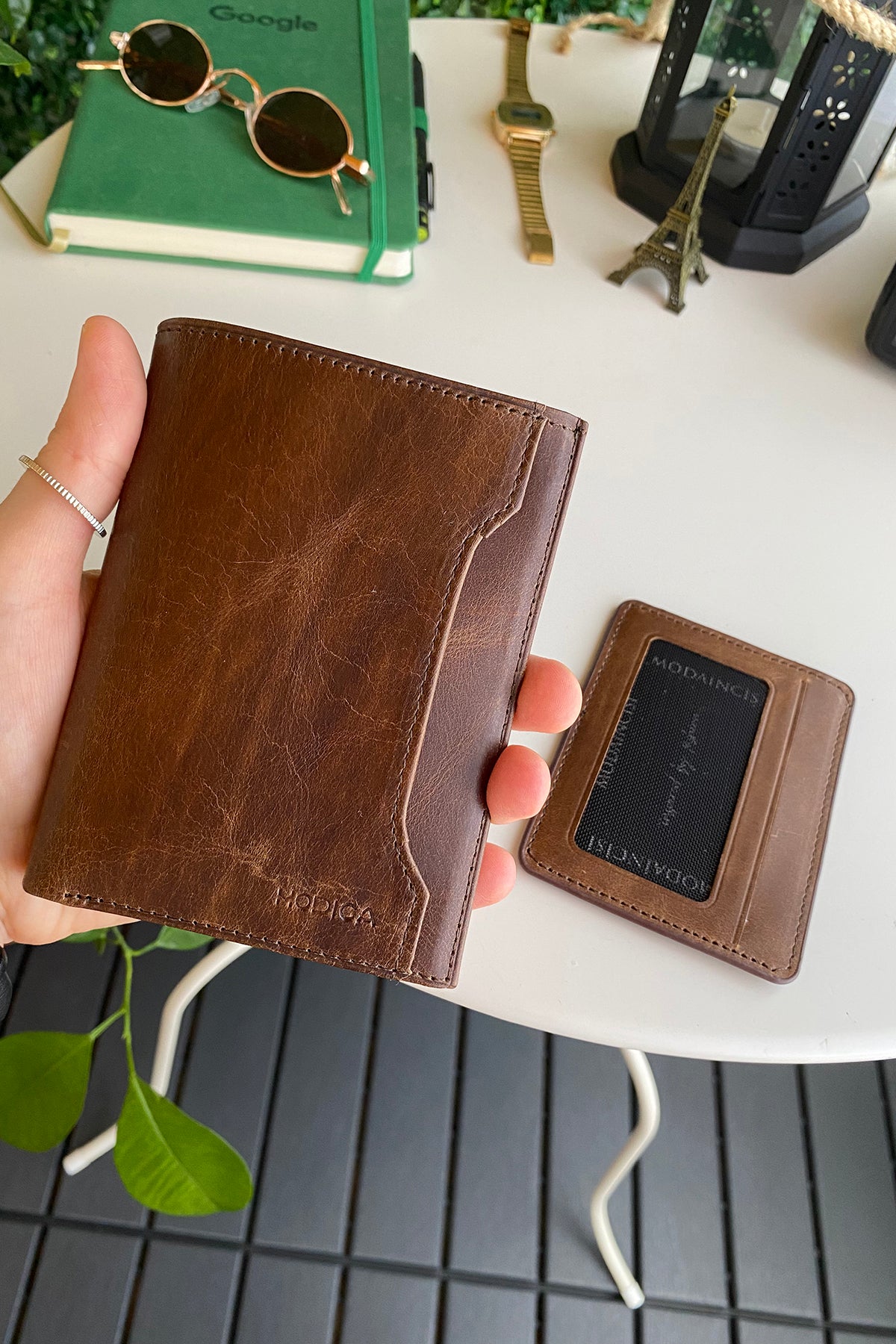 Oregon Genuine Leather Wallet featuring a removable card holder, showcasing its elegant design and multiple compartments.
