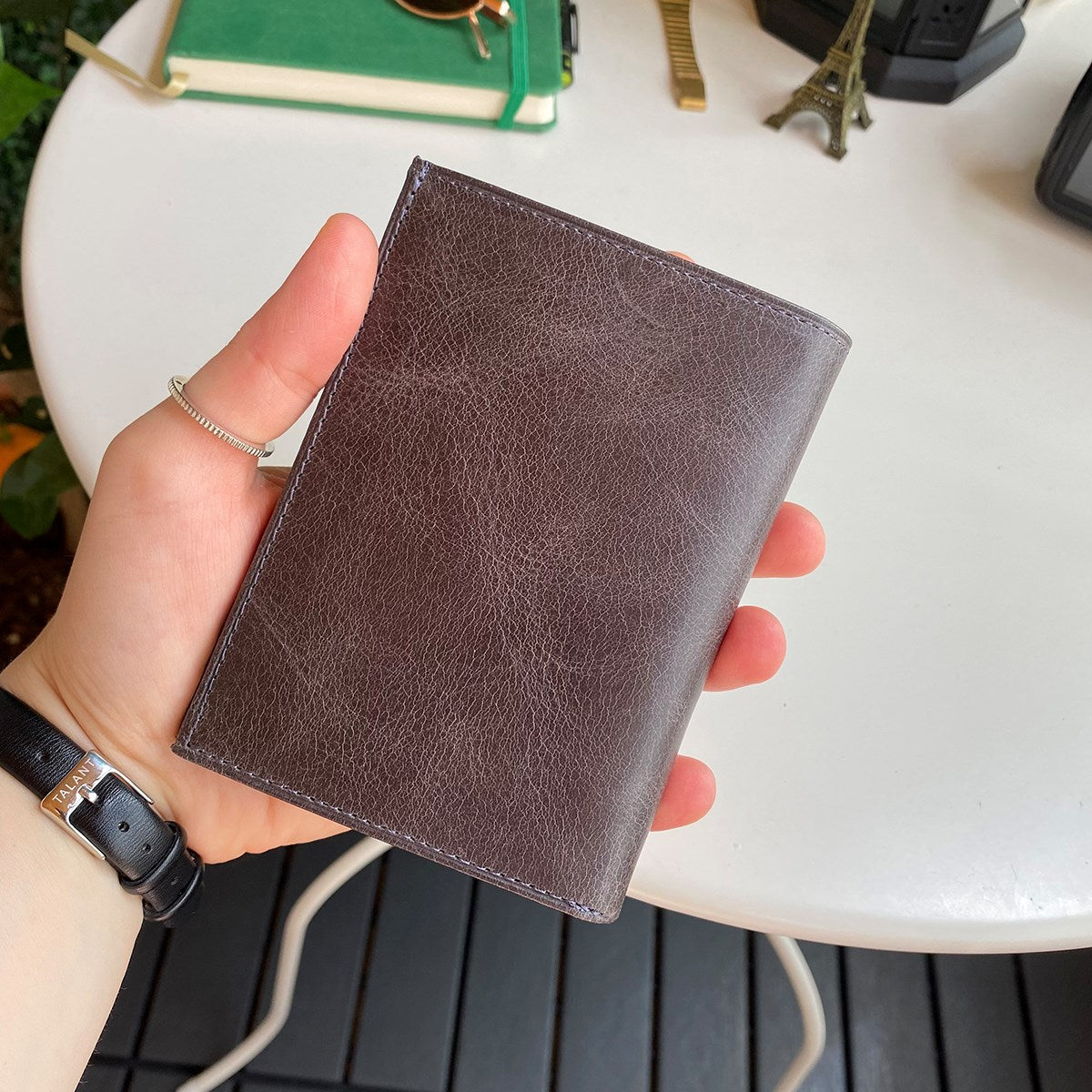 Oregon Genuine Leather Wallet featuring a removable card holder, showcasing its elegant design and multiple compartments.