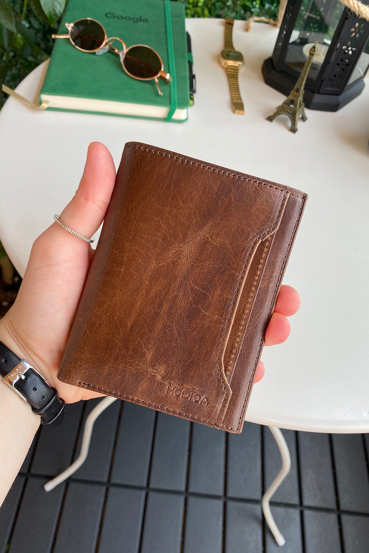 Oregon Genuine Leather Wallet featuring a removable card holder, showcasing its elegant design and multiple compartments.