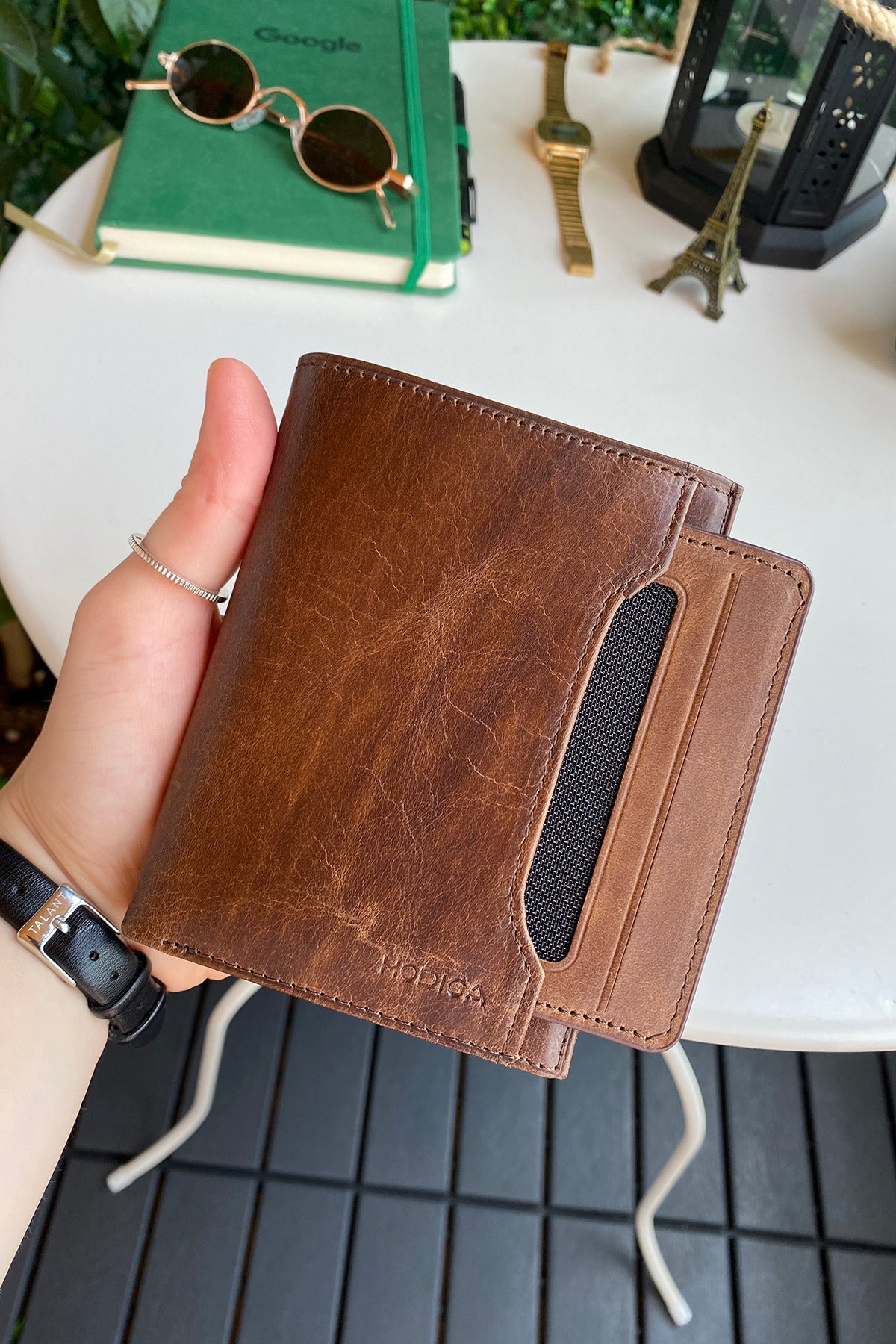 Oregon Genuine Leather Wallet featuring a removable card holder, showcasing its elegant design and multiple compartments.