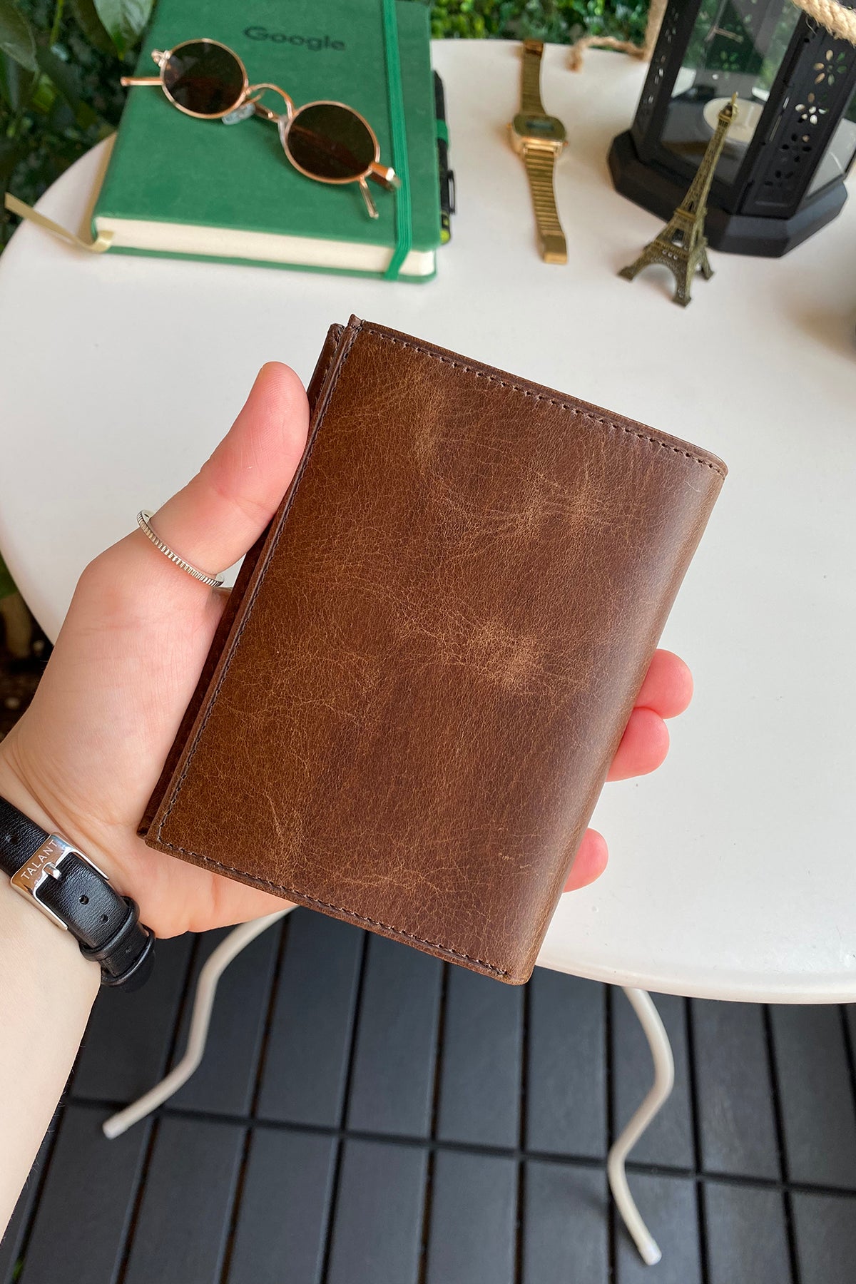 Oregon Genuine Leather Wallet featuring a removable card holder, showcasing its elegant design and multiple compartments.