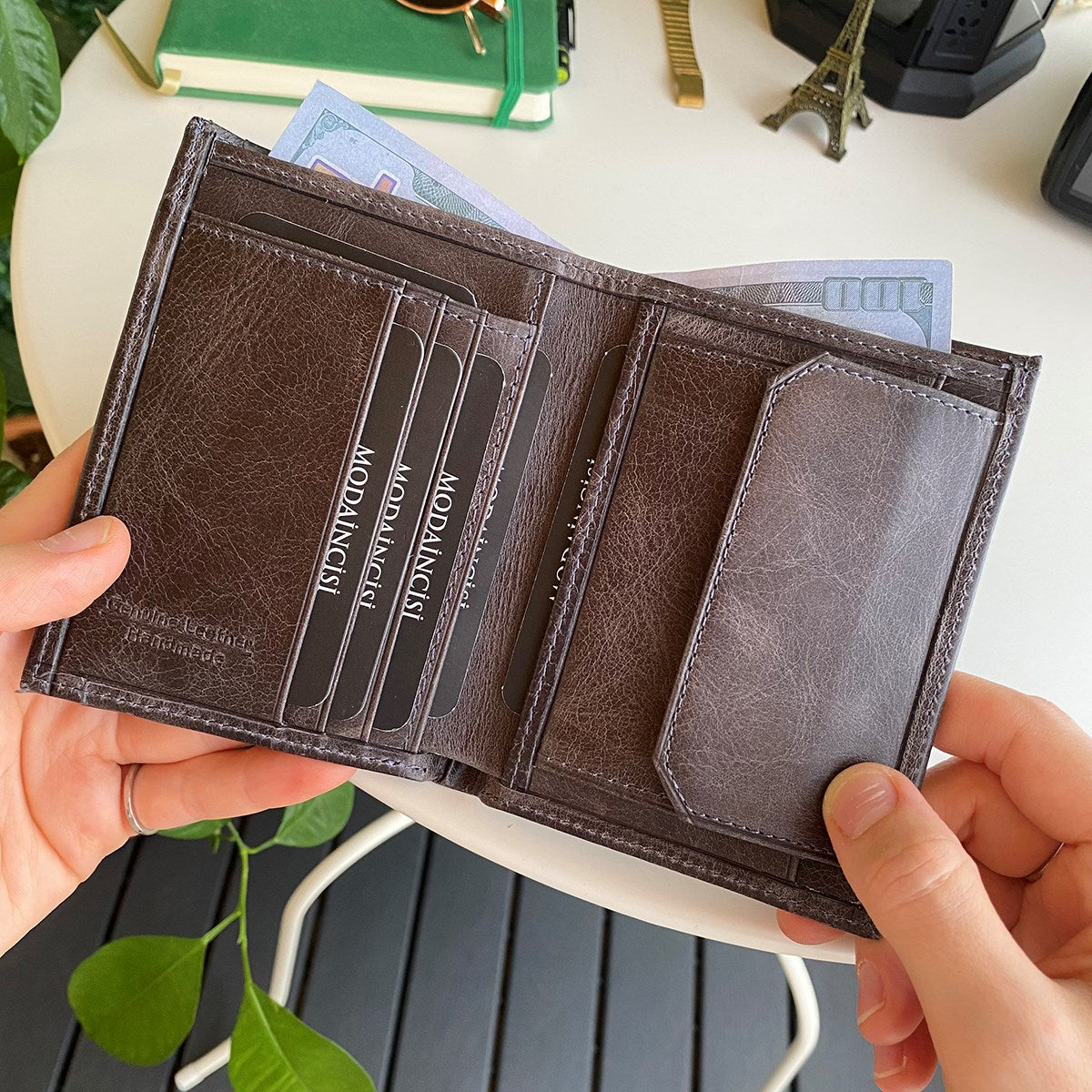 Oregon Genuine Leather Wallet featuring a removable card holder, showcasing its elegant design and multiple compartments.