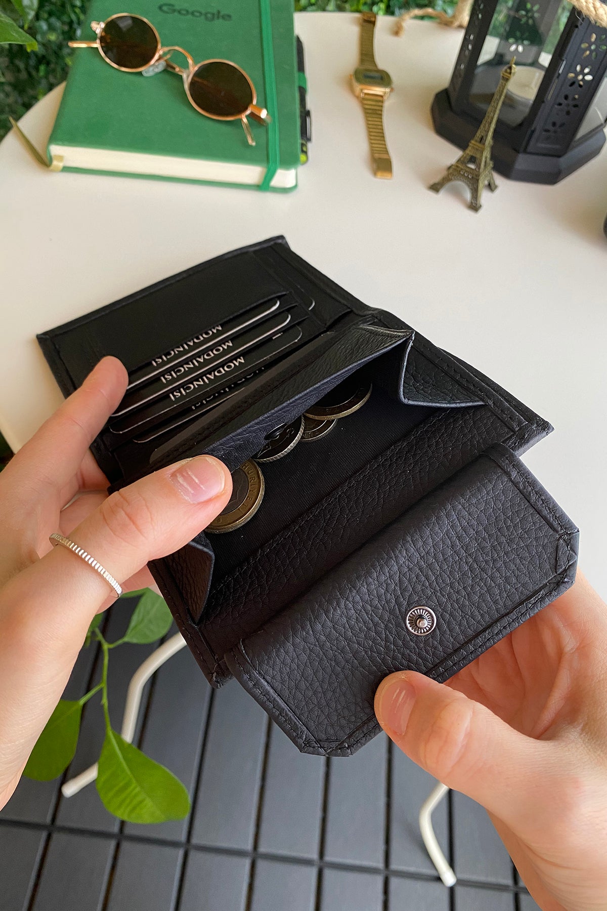 Oregon Genuine Leather Wallet featuring a removable card holder, showcasing its elegant design and multiple compartments.