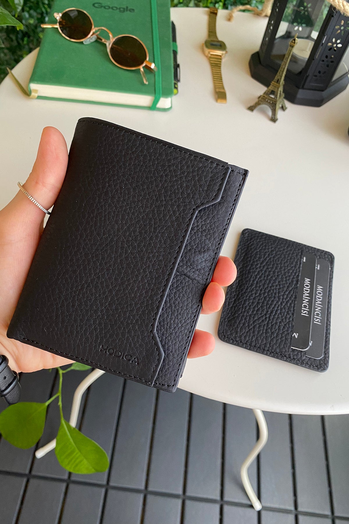 Oregon Genuine Leather Wallet featuring a removable card holder, showcasing its elegant design and multiple compartments.