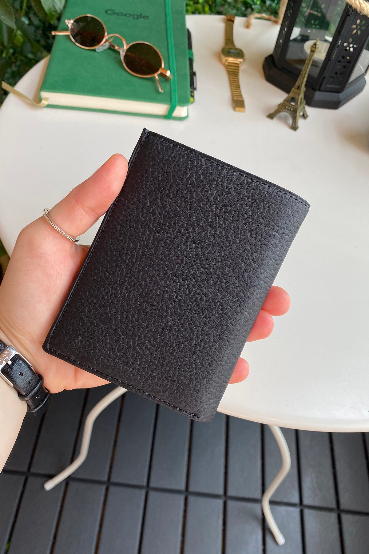 Oregon Genuine Leather Wallet featuring a removable card holder, showcasing its elegant design and multiple compartments.