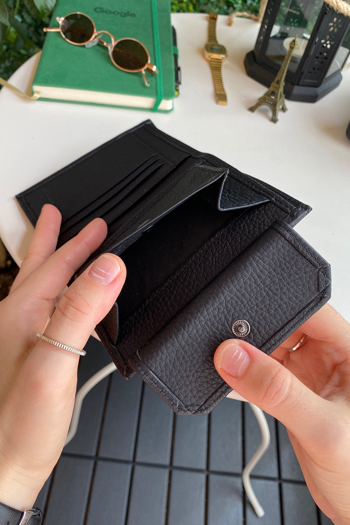 Oregon Genuine Leather Wallet featuring a removable card holder, showcasing its elegant design and multiple compartments.