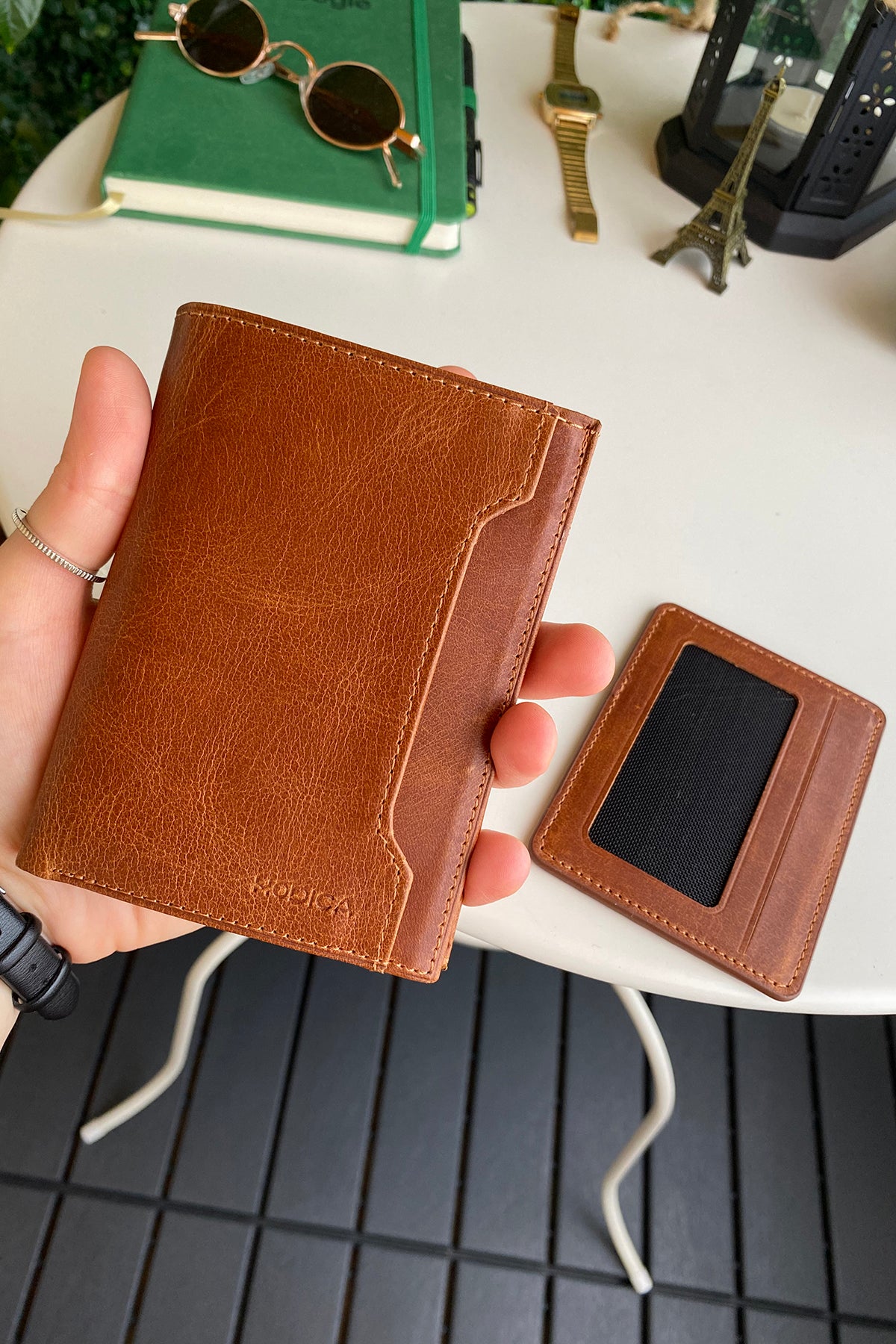 Oregon Genuine Leather Wallet featuring a removable card holder, showcasing its elegant design and multiple compartments.