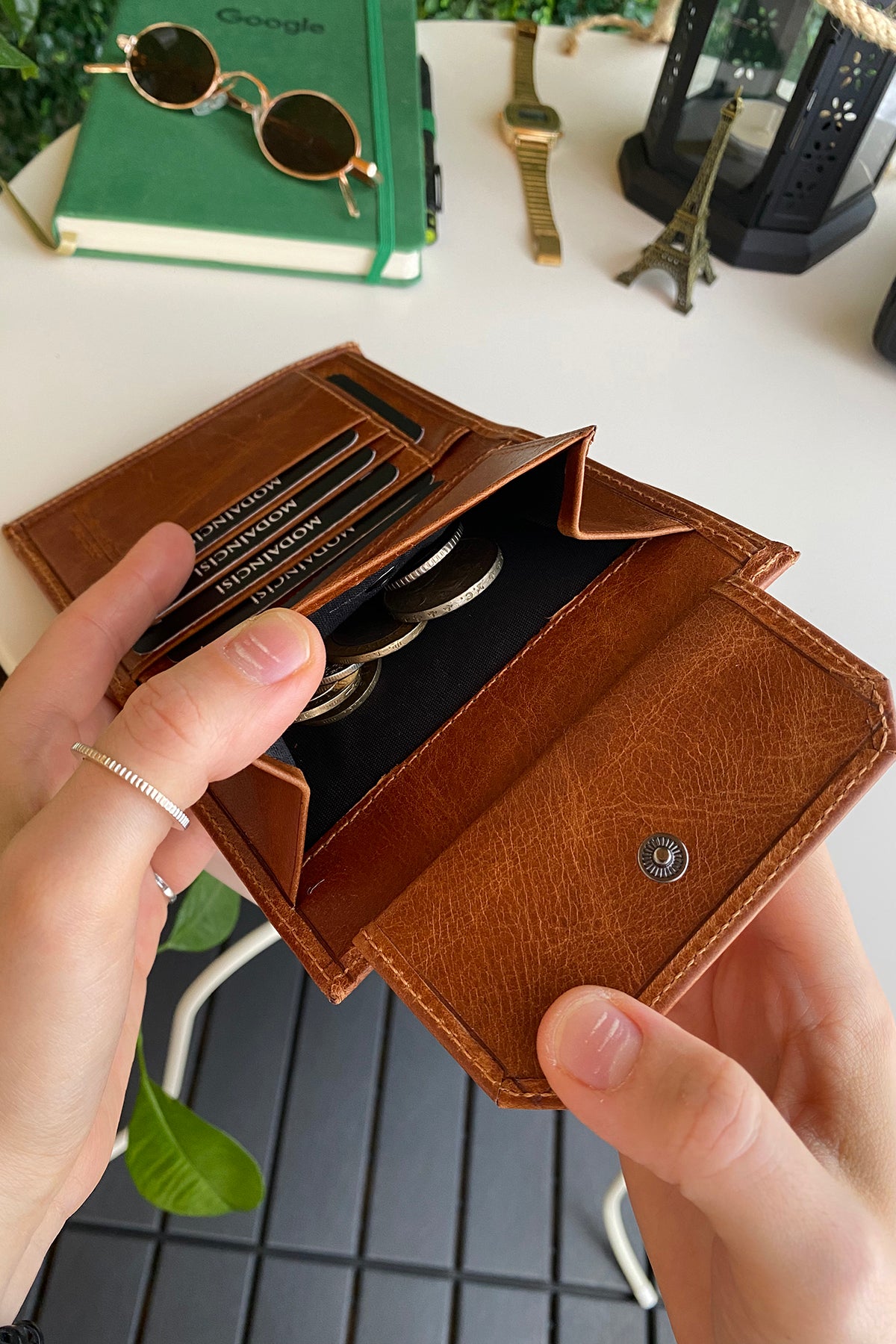Oregon Genuine Leather Wallet featuring a removable card holder, showcasing its elegant design and multiple compartments.