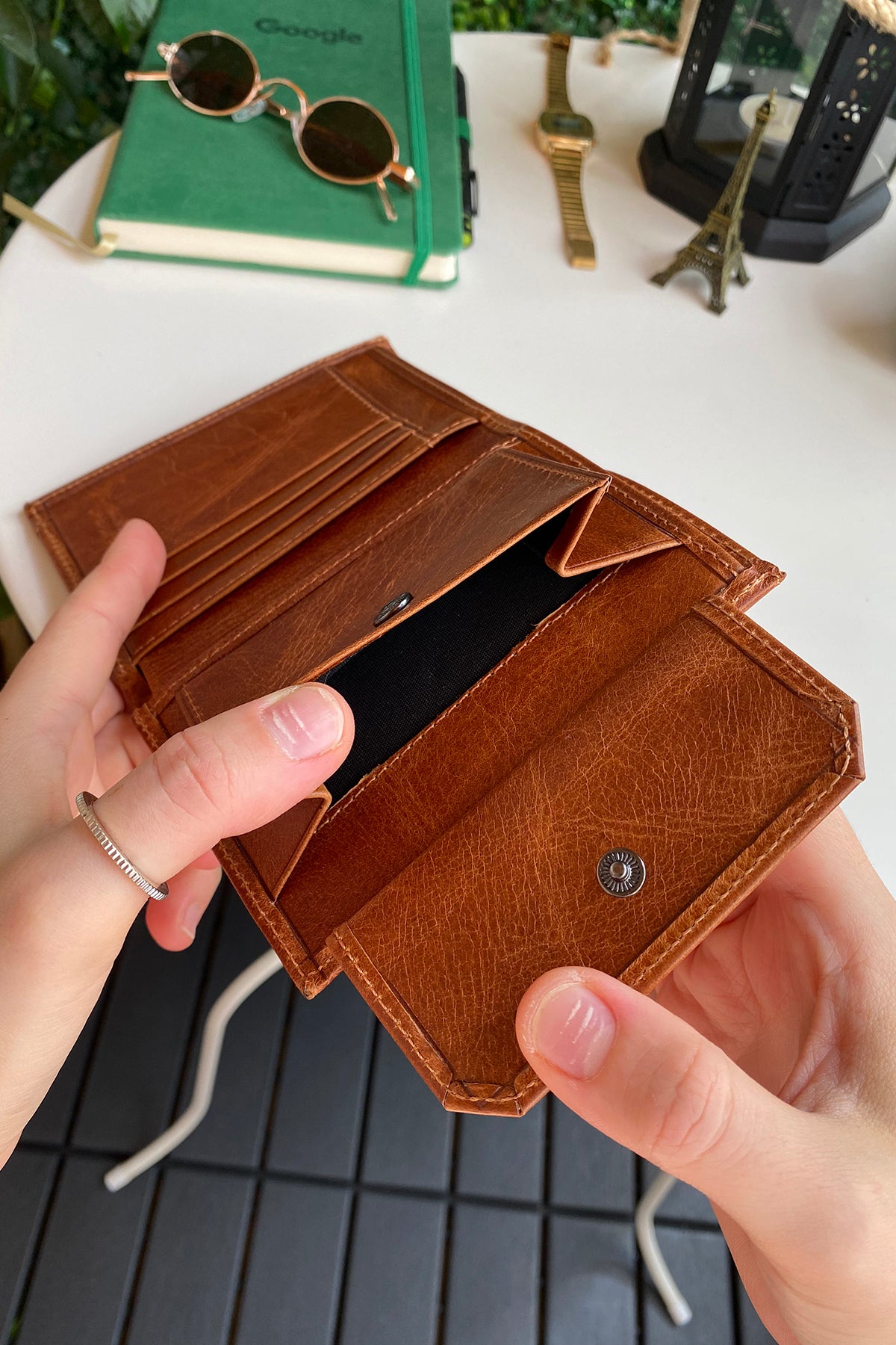 Oregon Genuine Leather Wallet featuring a removable card holder, showcasing its elegant design and multiple compartments.