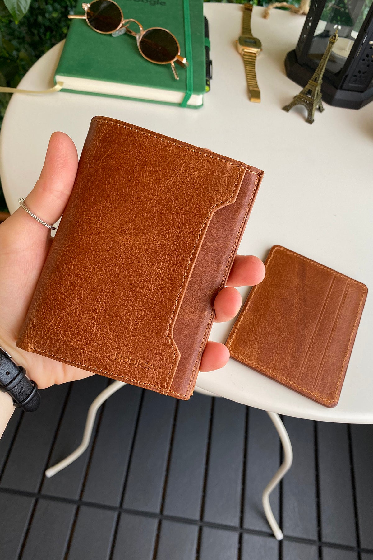 Oregon Genuine Leather Wallet featuring a removable card holder, showcasing its elegant design and multiple compartments.