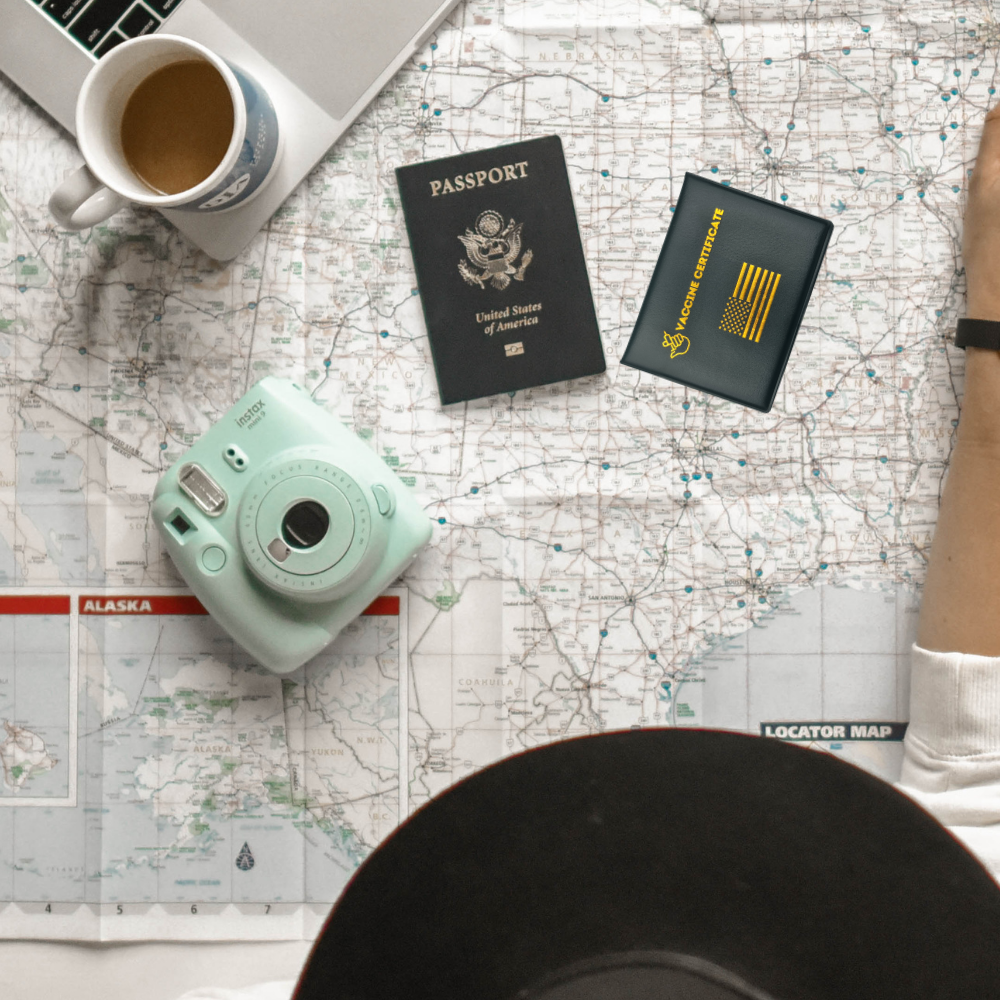 Pack of 5 Card Holders for CDC Vaccination Cards, designed for protection and easy display.