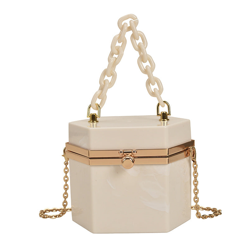 A stylish Portable Acrylic Box Shape Chain Messenger Bag featuring a clear acrylic body and a chic chain strap, perfect for trendy outings.