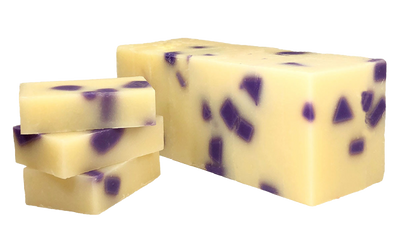 A luxurious Raspberry Vanilla Treat showcasing a blend of black raspberries and vanilla beans, perfect for skincare.