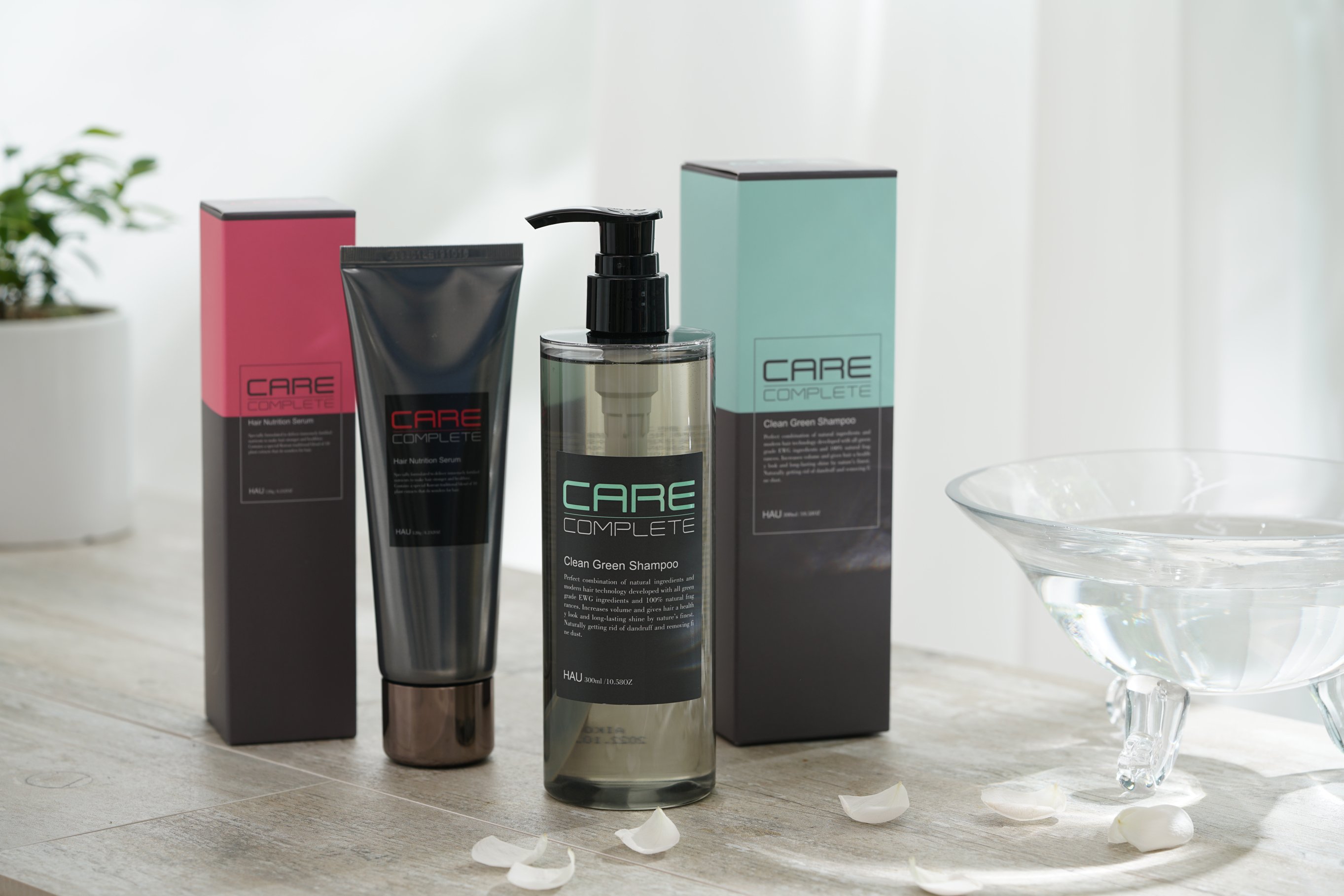 Care Complete Clean Green Shampoo bottle with natural ingredients, promoting healthy hair and scalp care.