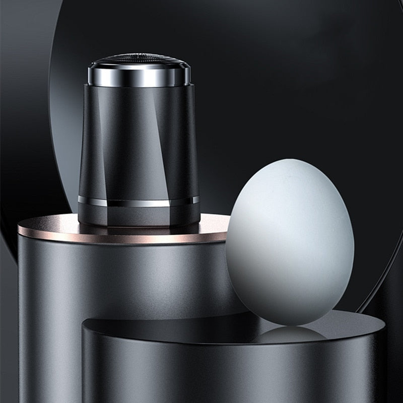 Mini Men’s Electric Shaver with stainless steel blades and USB charging, designed for a close and comfortable shave.