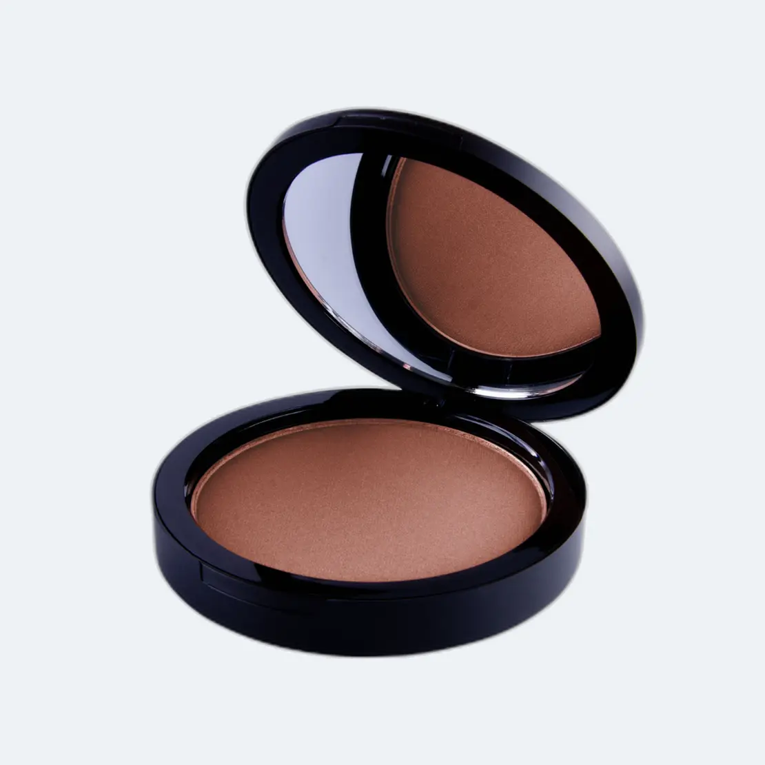 Dark bronzer compact with a velvety smooth texture and satin finish, ideal for a sun-kissed glow.