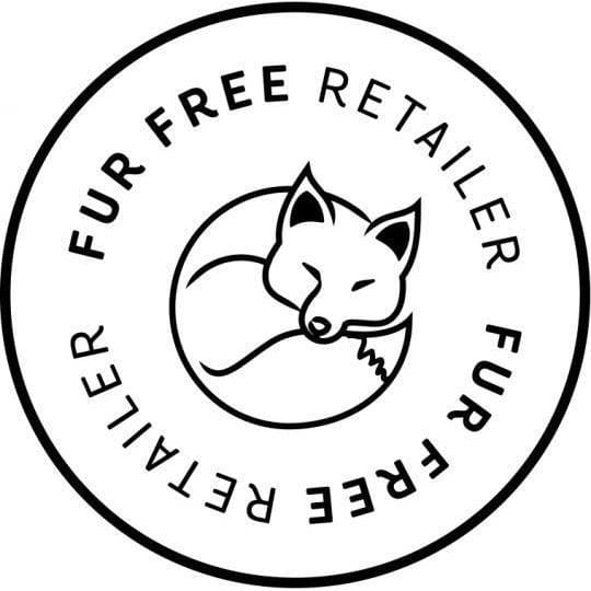 Brush Exfoliator Pad designed for deep cleaning makeup brushes, featuring small knobs and grooves for effective lathering.