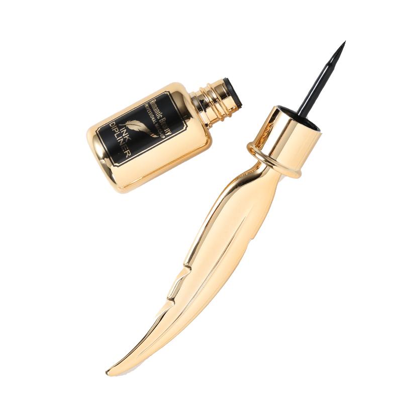 Set of three Magic Dip Eyeliners with pointed tips in vibrant colors, perfect for precise application.