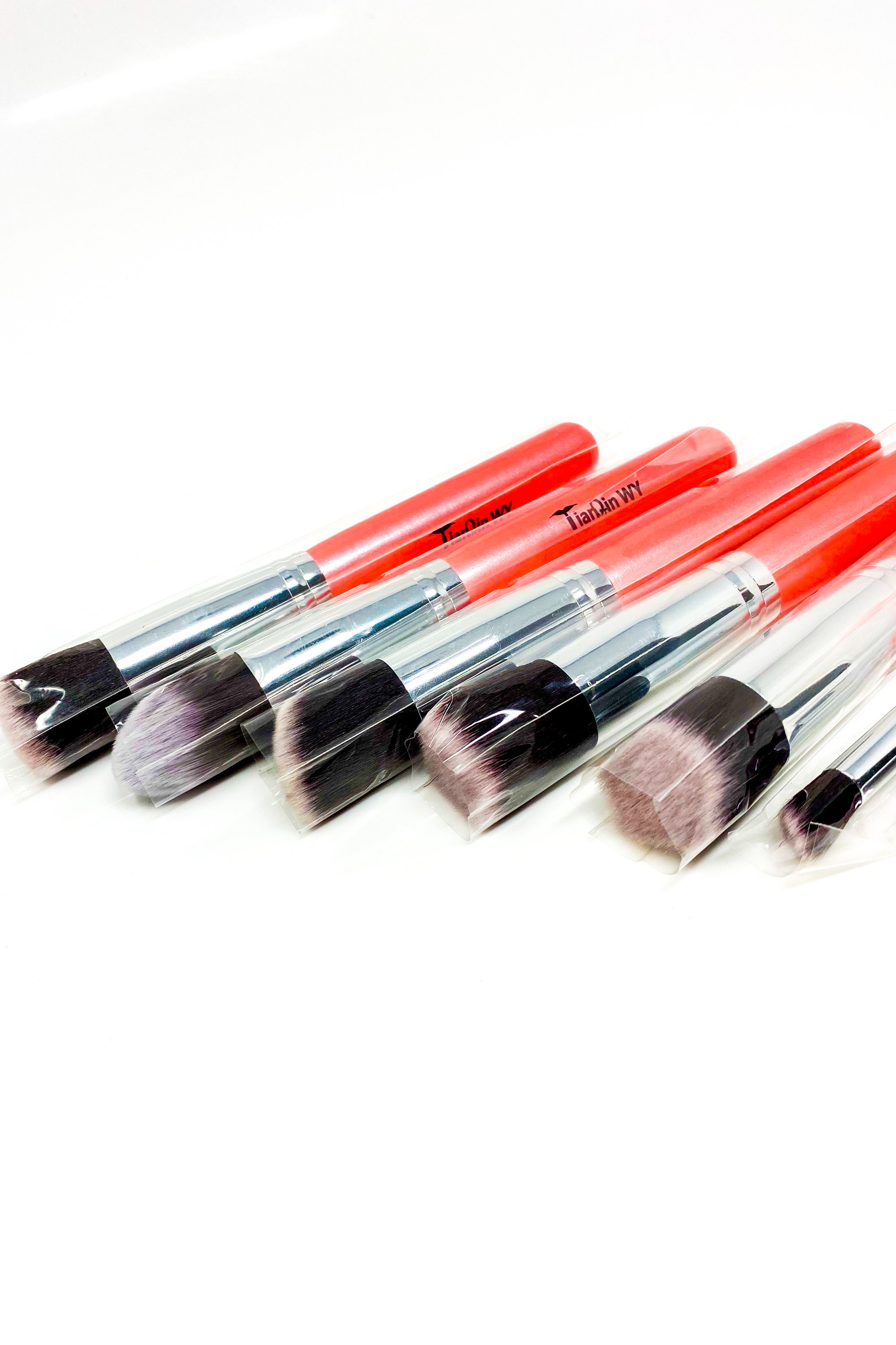 Everything Beat 10 Piece Makeup Brush Set featuring various brushes in multiple colors with a resealable storage tote.