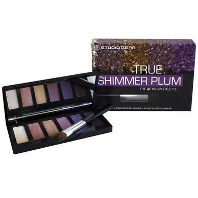 TRUE. Artistry Palette in Shimmer Plum featuring a range of versatile, universally flattering eyeshadow shades in a compact travel-friendly design.