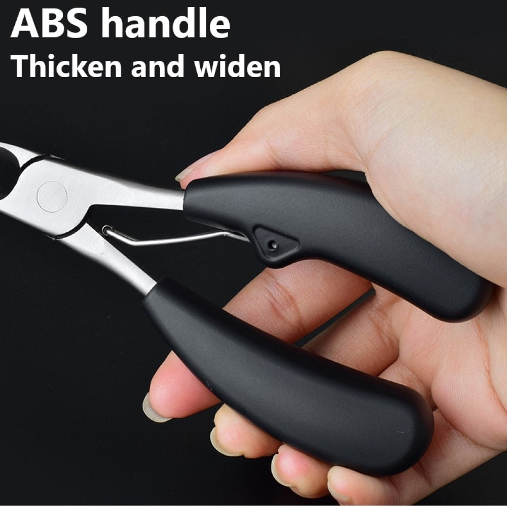 Black Toe Nail Clippers designed for thick nails, featuring a stainless steel blade and an ergonomic ABS frosted handle for safety and comfort.