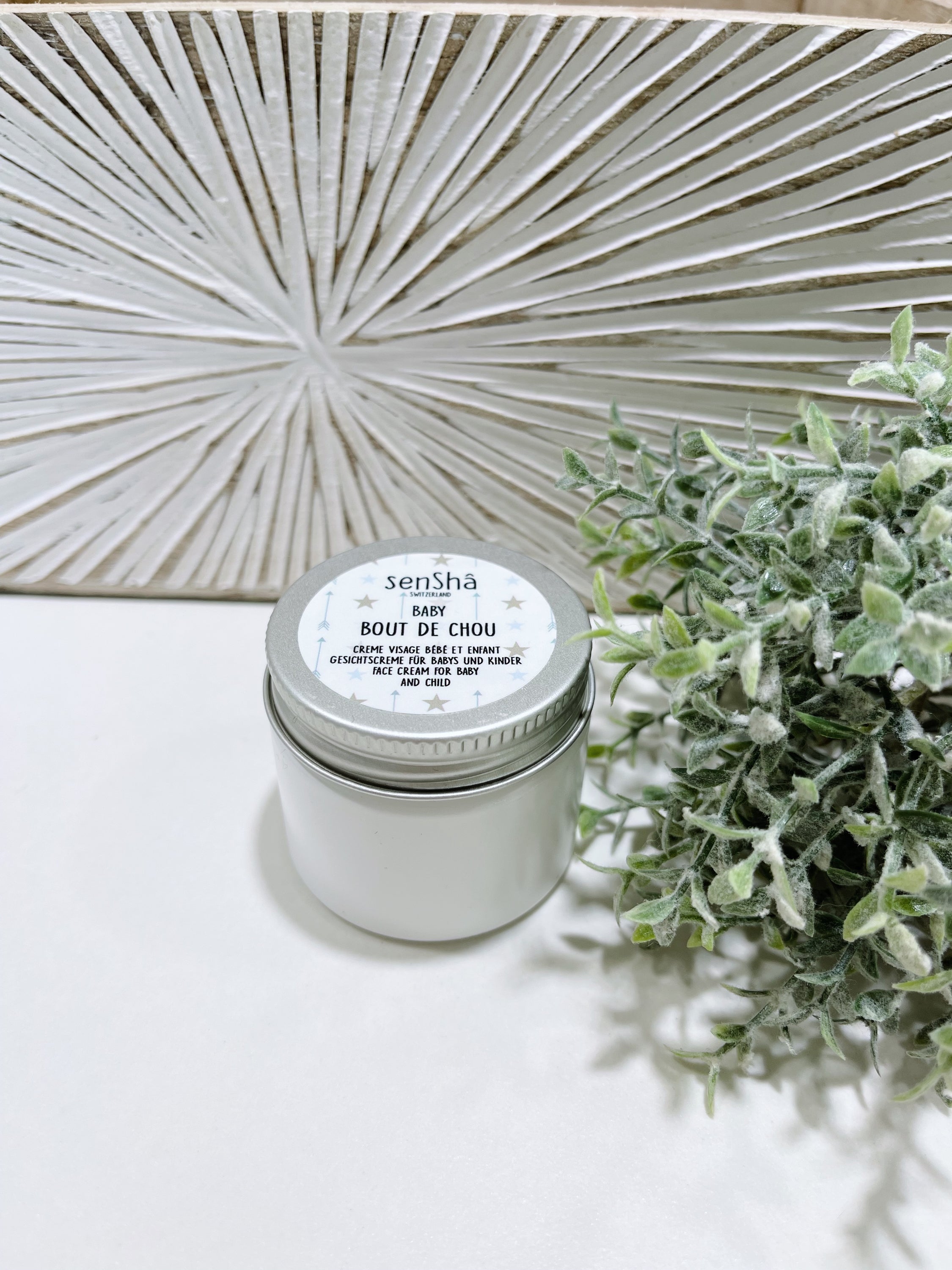 Bout de Chou 50ml Crème visage Bébé, crème hydratante pour la peau délicate des enfants, avec ingrédients bio et naturels.