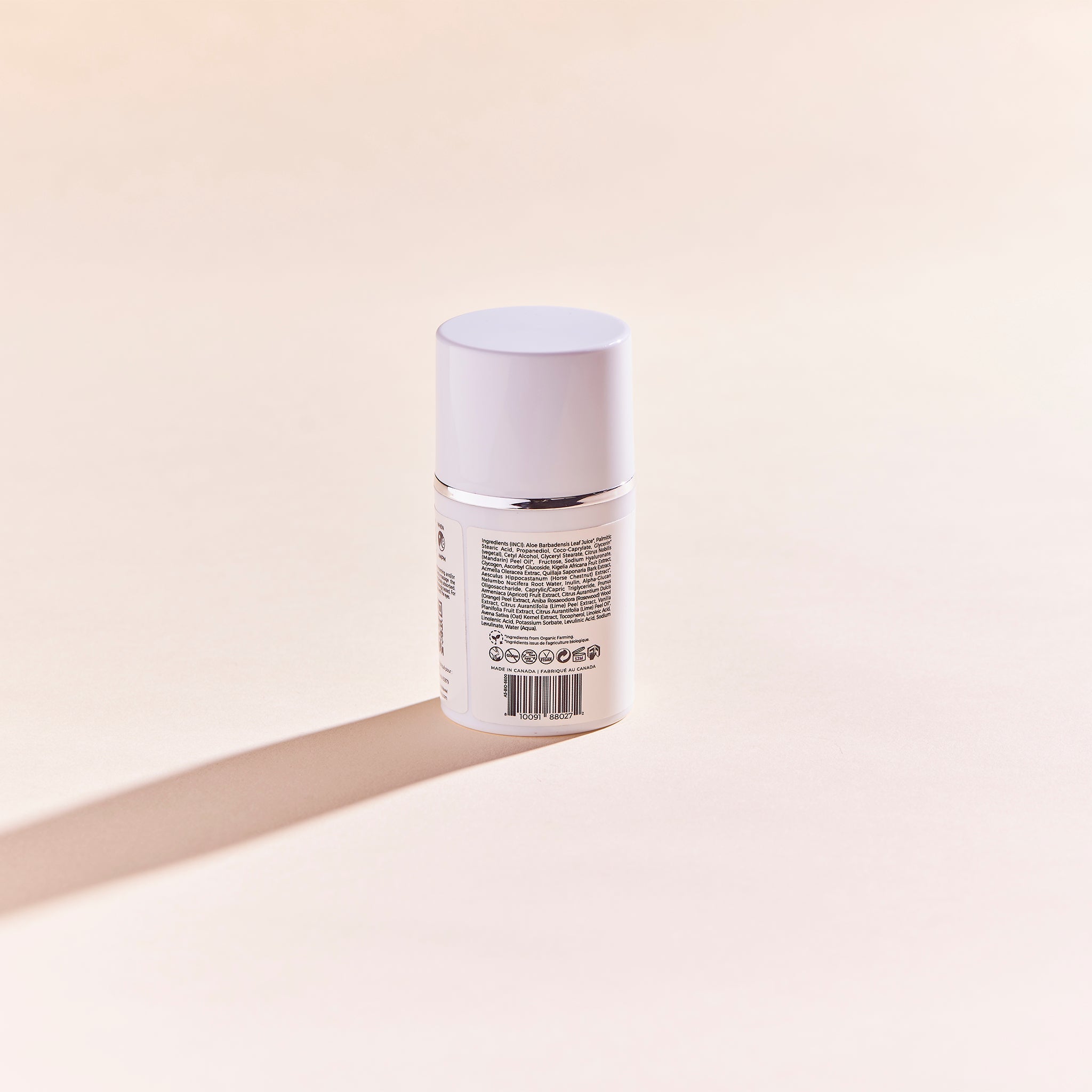 DYUTIH Organics SKIN RENEWING Regenerating Moisturizer bottle with a sleek design, showcasing its organic ingredients and cruelty-free label.