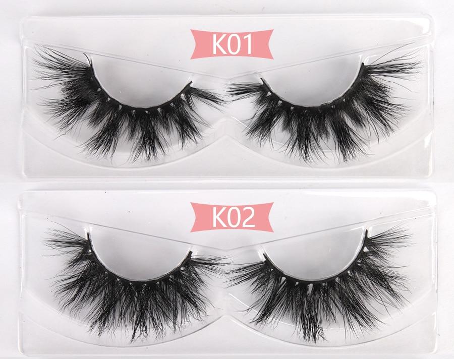 A collection of 100 pairs of luxurious 3D mink eyelashes, showcasing their thick and long design, perfect for dramatic eye looks.