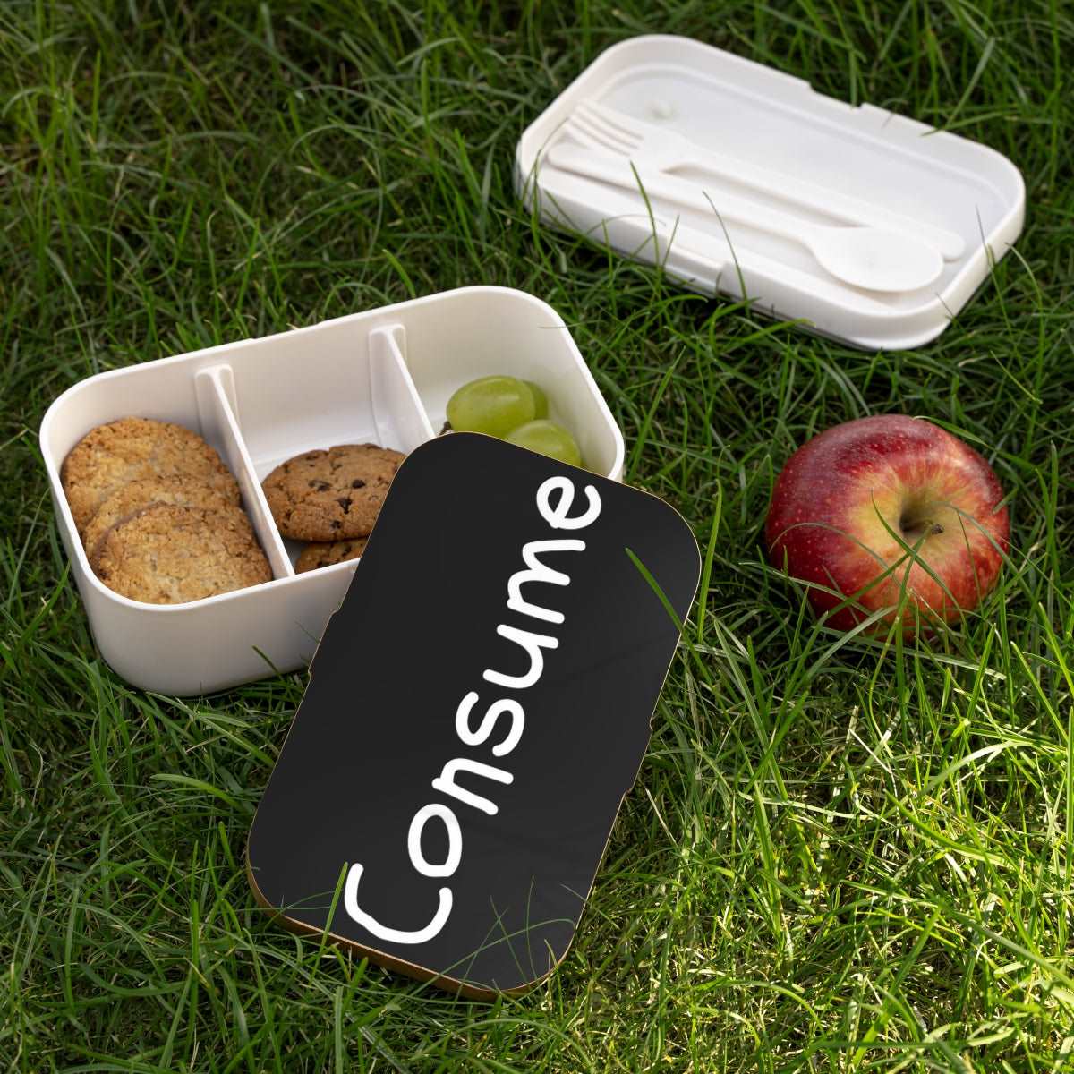 Bento Lunch Box with wooden lid and silicone tray, showcasing smart compartments for food separation.