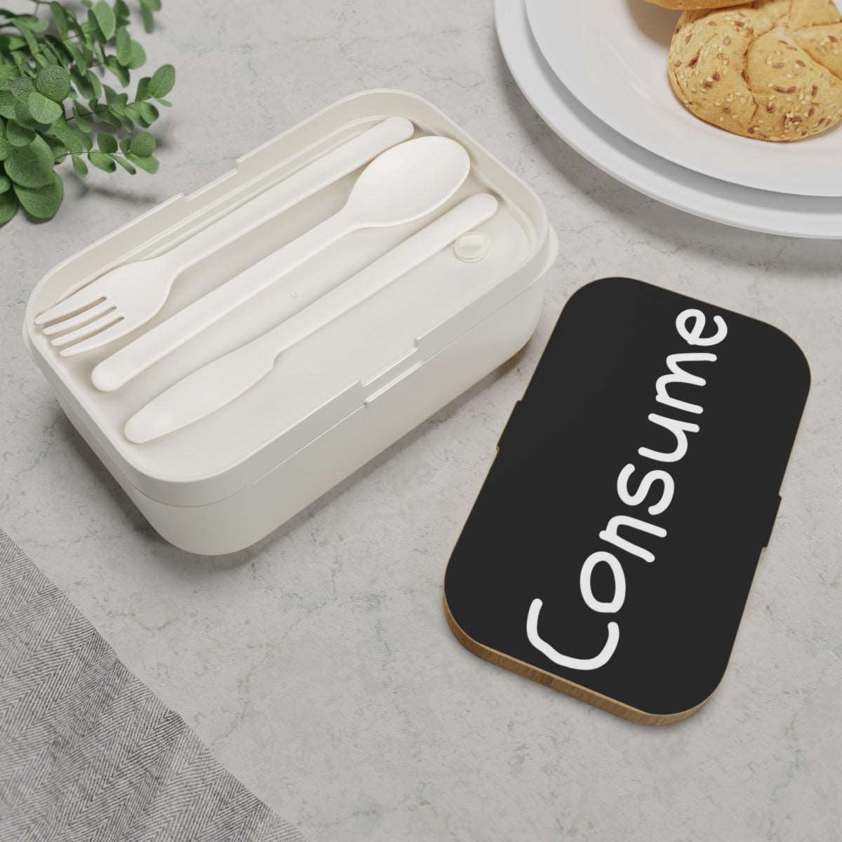 Bento Lunch Box with wooden lid and silicone tray, showcasing smart compartments for food separation.