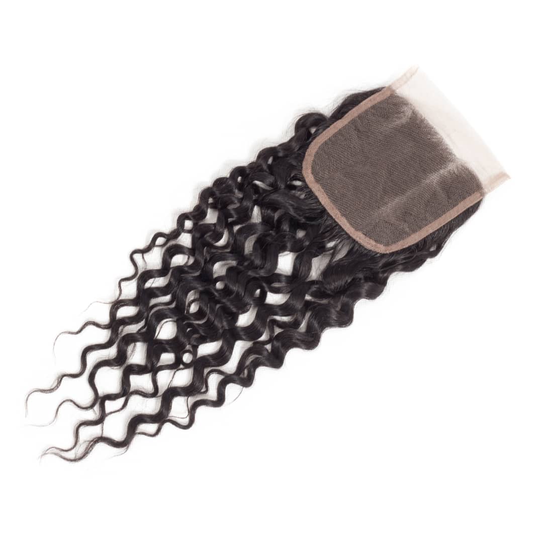 BeuMax 10A Grade 3/4 Water Wave Bundles with 4x4 Closure, showcasing luxurious wavy texture and natural appearance.