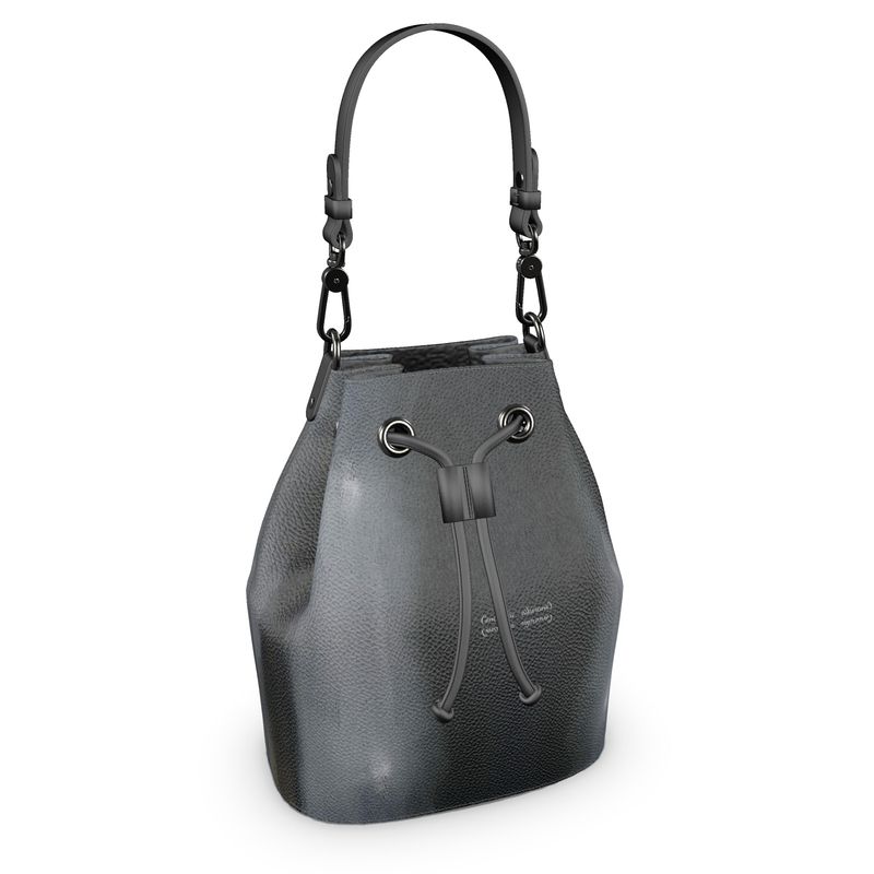 Stylish Bucket Bag made of genuine Nappa leather with a drawstring closure and faux suede lining, perfect for everyday use.