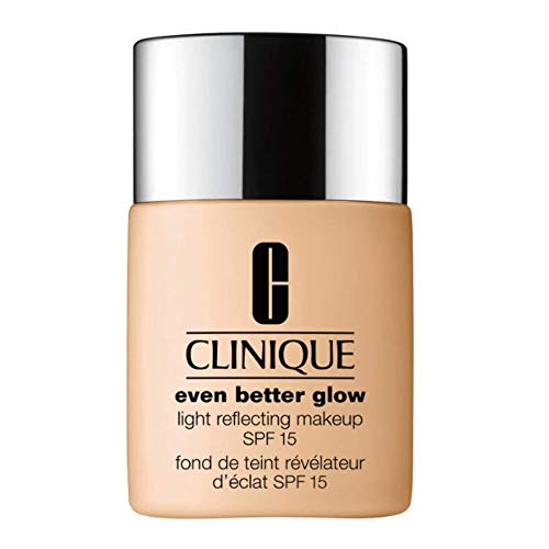 Clinique Even Better Glow Light Reflecting Makeup SPF15 in shade 12 Meringue, showcasing its elegant packaging and light-reflecting formula.