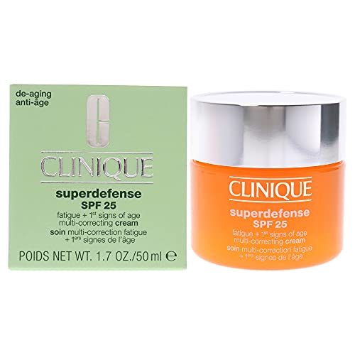 Clinique Superdefense Multi-Correcting Face Cream SPF25 for oily skin in a sleek jar, showcasing its lightweight texture.