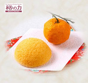 Éponge Konjac au Yuzu, douce et naturelle, idéale pour le visage et le corps, fabriquée au Japon.